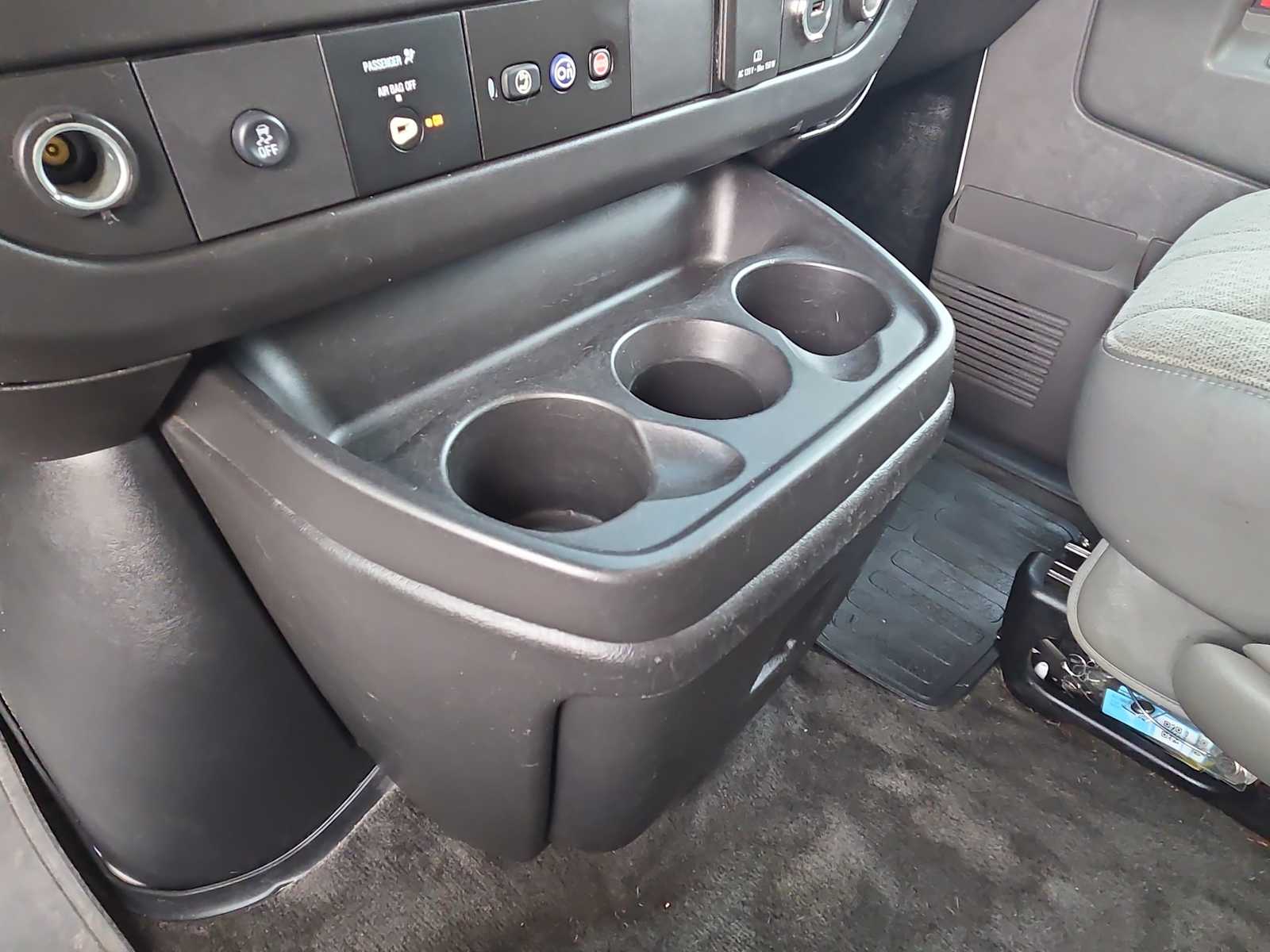 Thumbnail: 2017 Chevrolet Express - 16