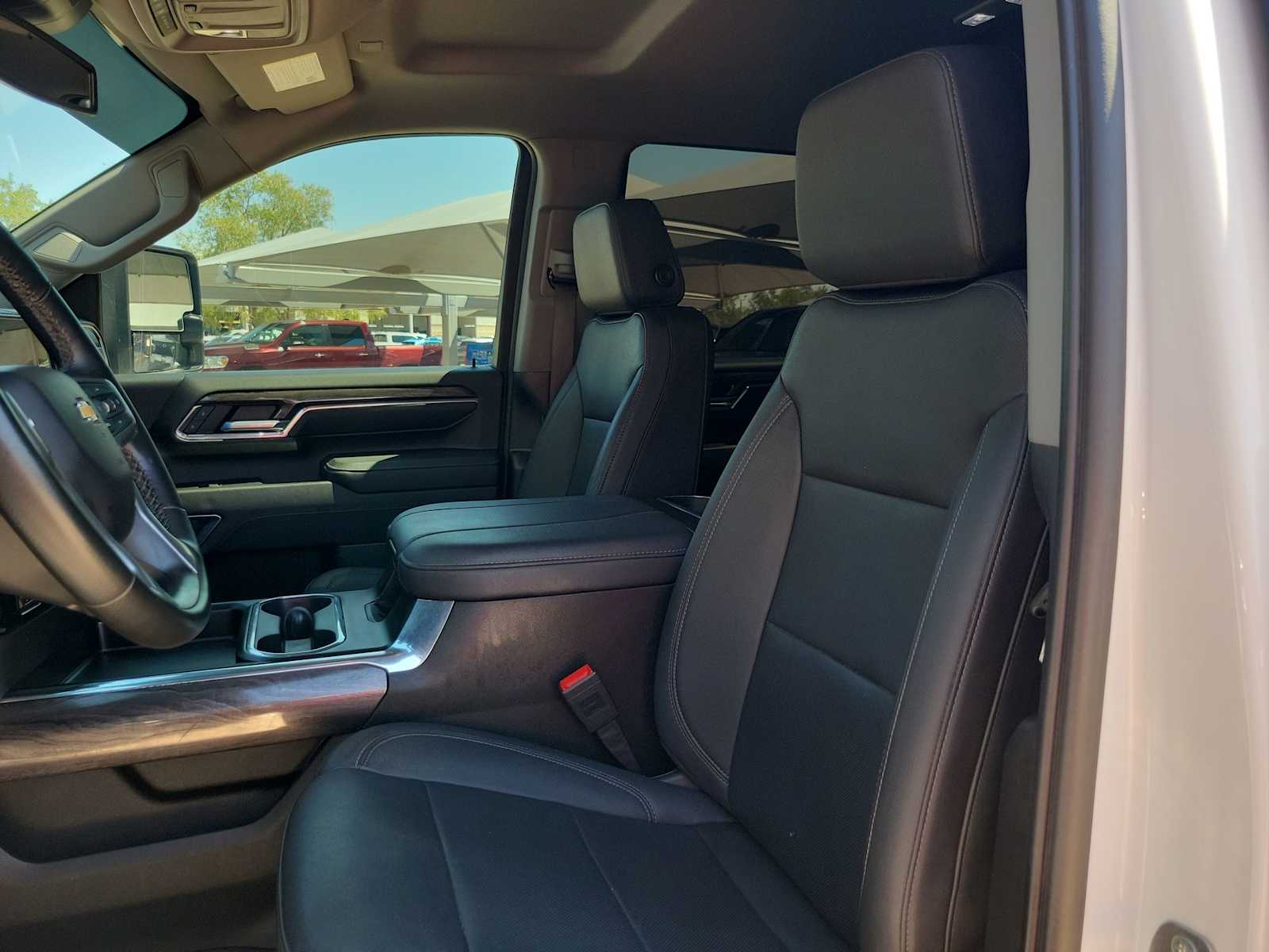 2024 Chevrolet Silverado 2500 LTZ 11