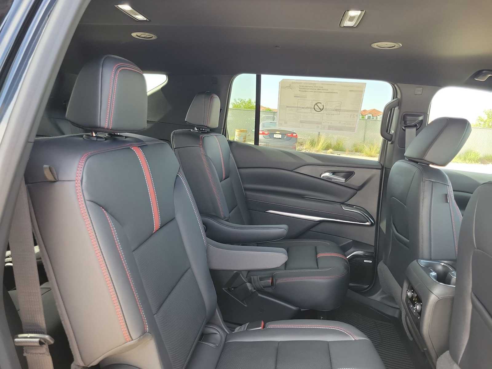 Thumbnail: 2026 Chevrolet Traverse - 17
