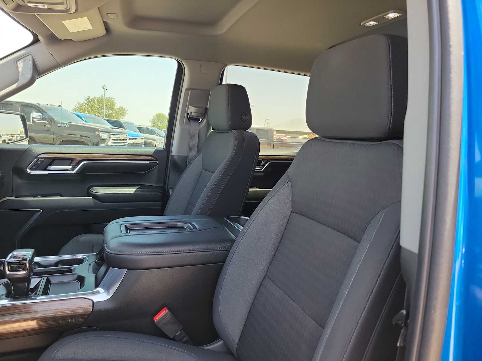 Thumbnail: 2022 Chevrolet Silverado 1500 - 15