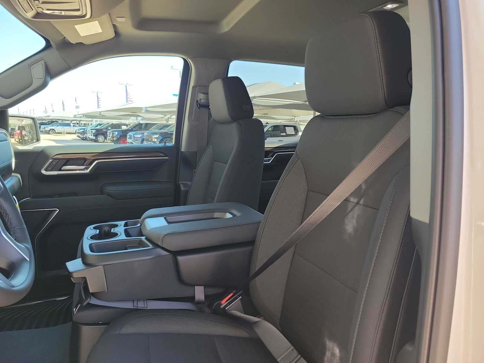 Thumbnail: 2026 Chevrolet Silverado 1500 - 11