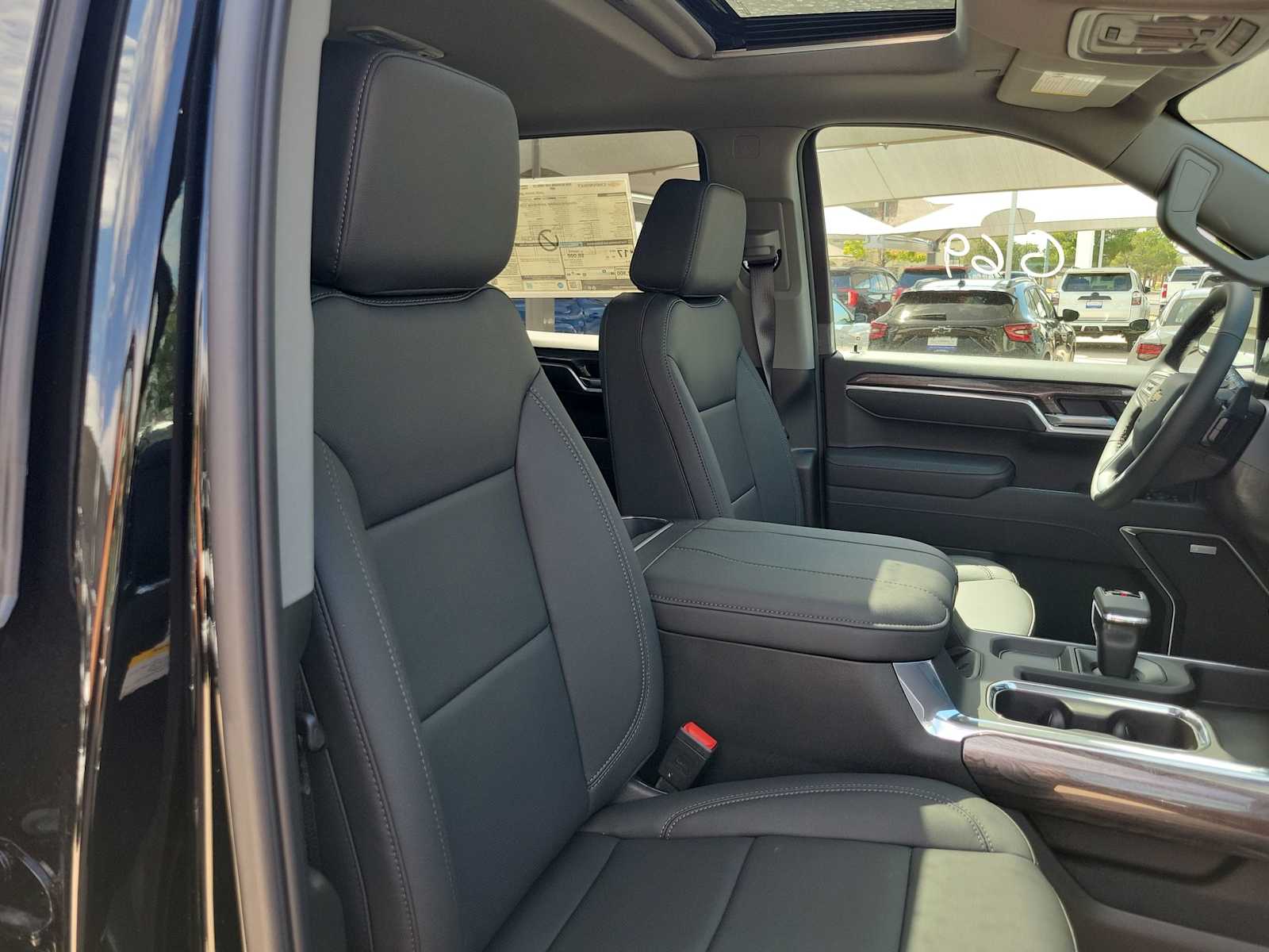 Thumbnail: 2026 Chevrolet Silverado 1500 - 14