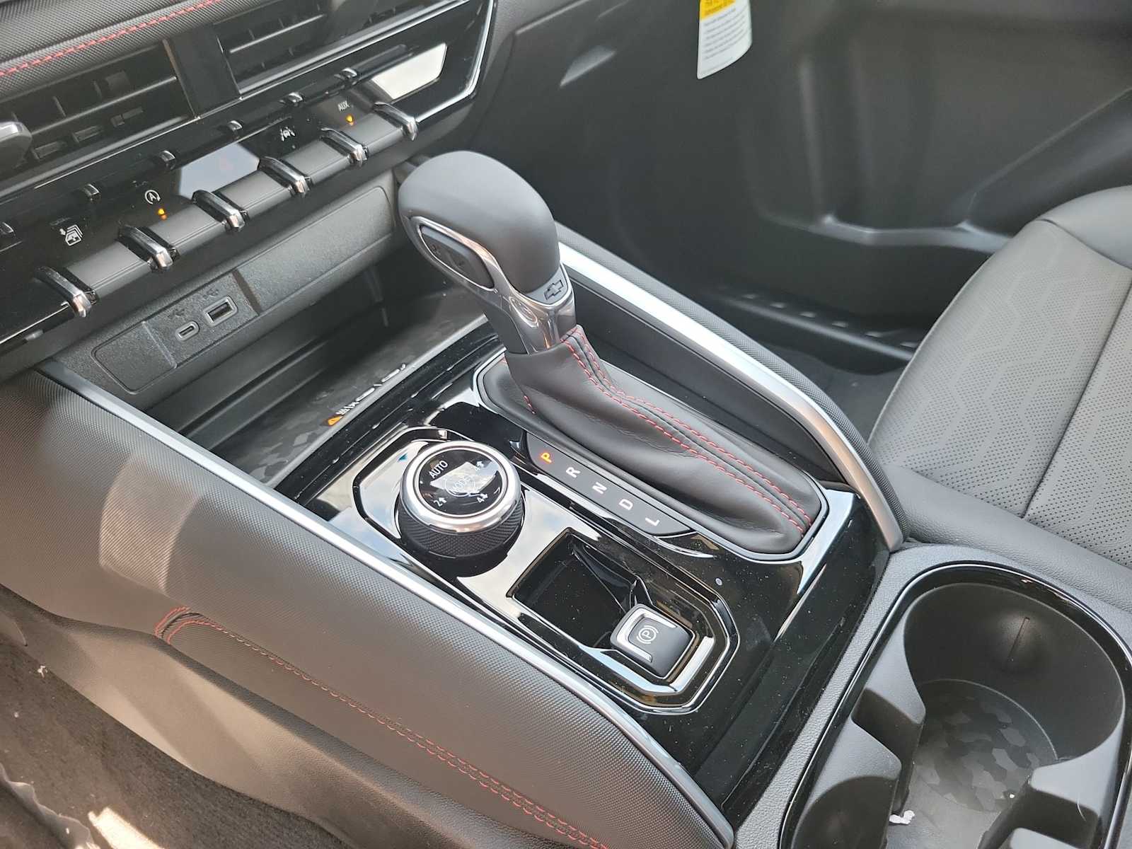 Thumbnail: 2026 Chevrolet Colorado - 17