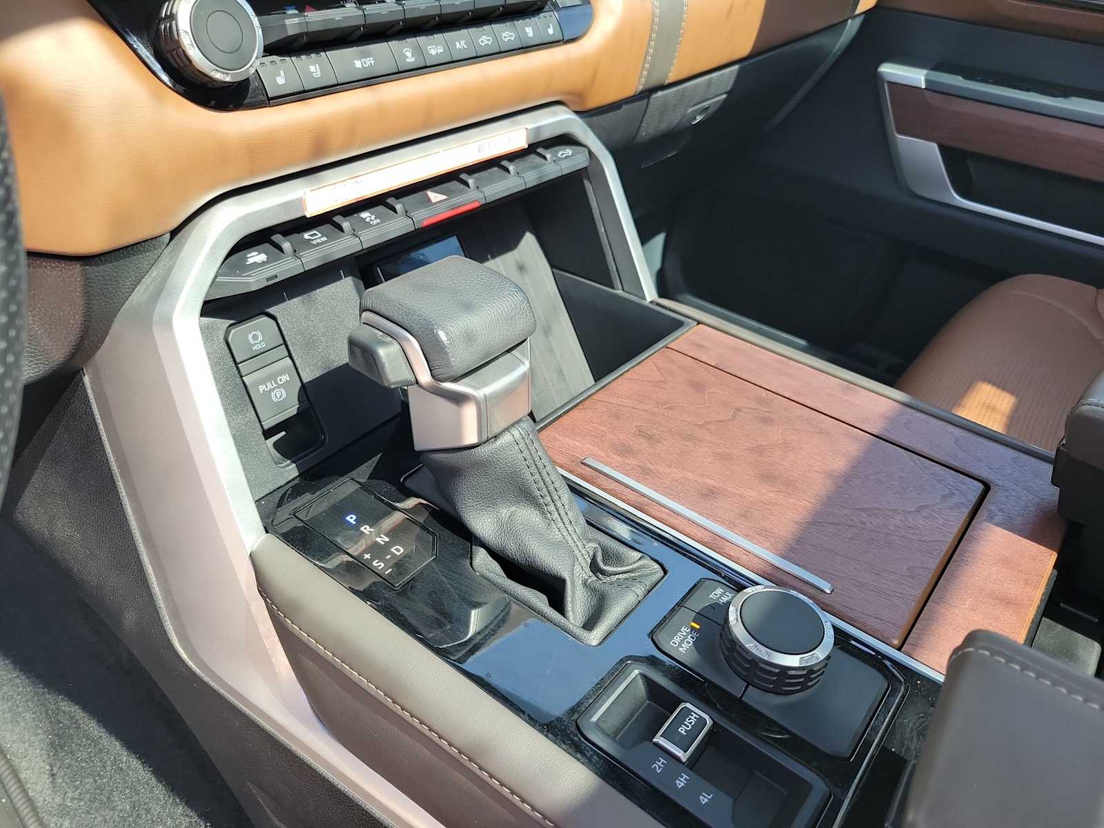 Thumbnail: 2025 Toyota Tundra - 21