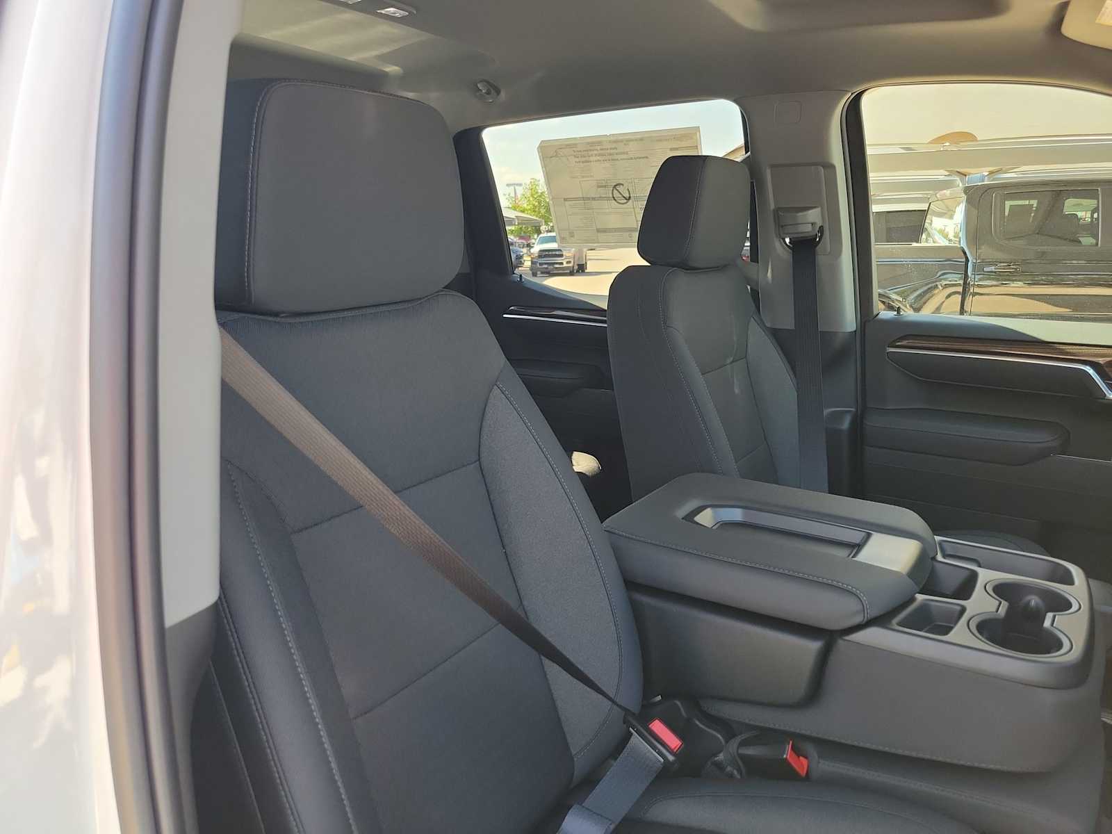 Thumbnail: 2026 Chevrolet Silverado 1500 - 14