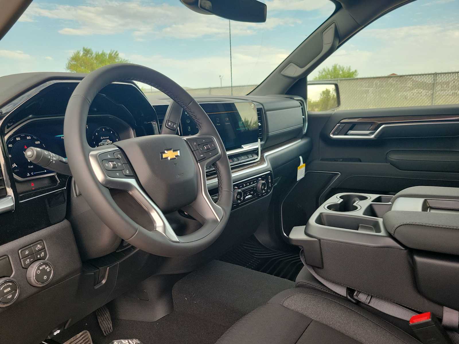 Thumbnail: 2026 Chevrolet Silverado 1500 - 10