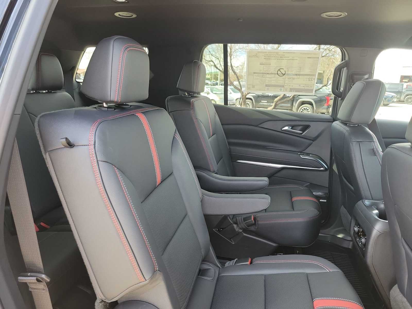 Thumbnail: 2026 Chevrolet Traverse - 9