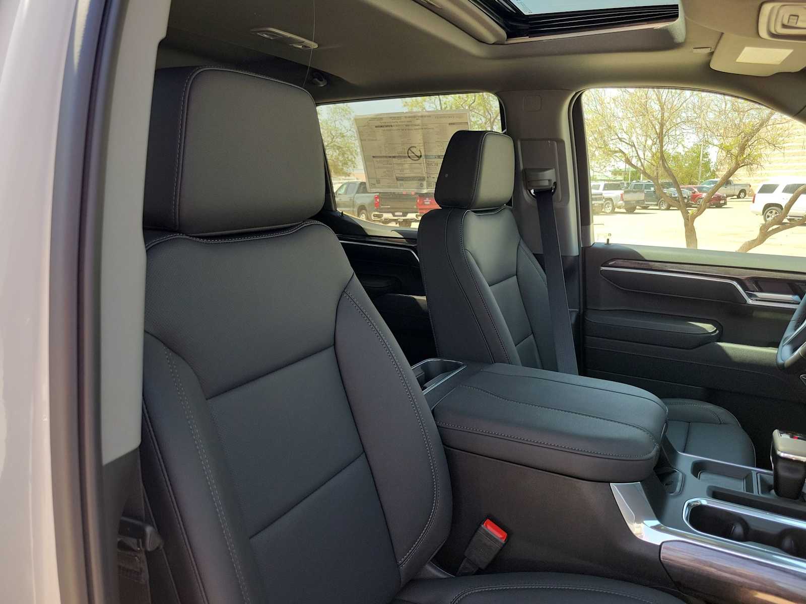 Thumbnail: 2026 Chevrolet Silverado 1500 - 19