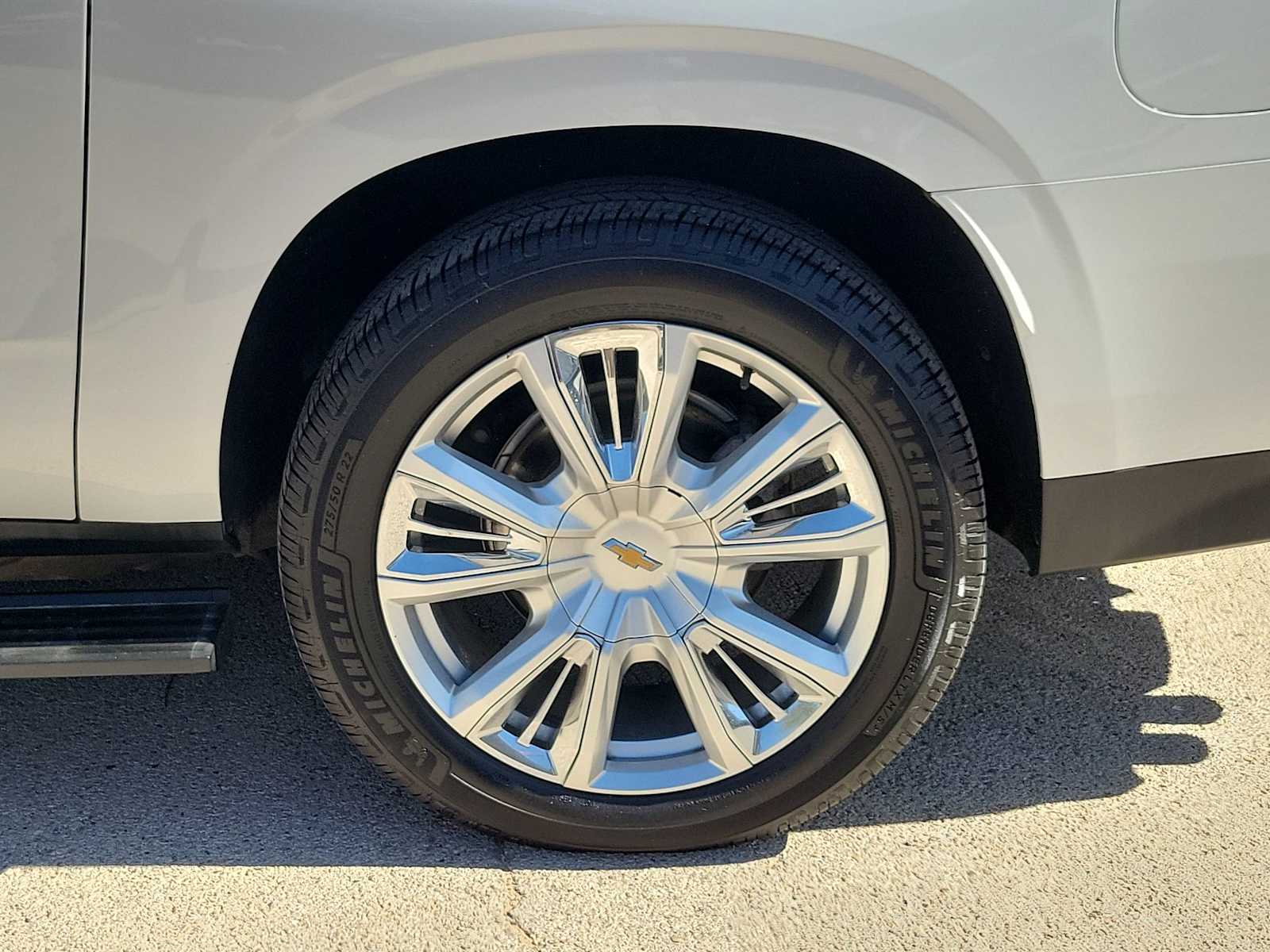 Thumbnail: 2022 Chevrolet Suburban - 8