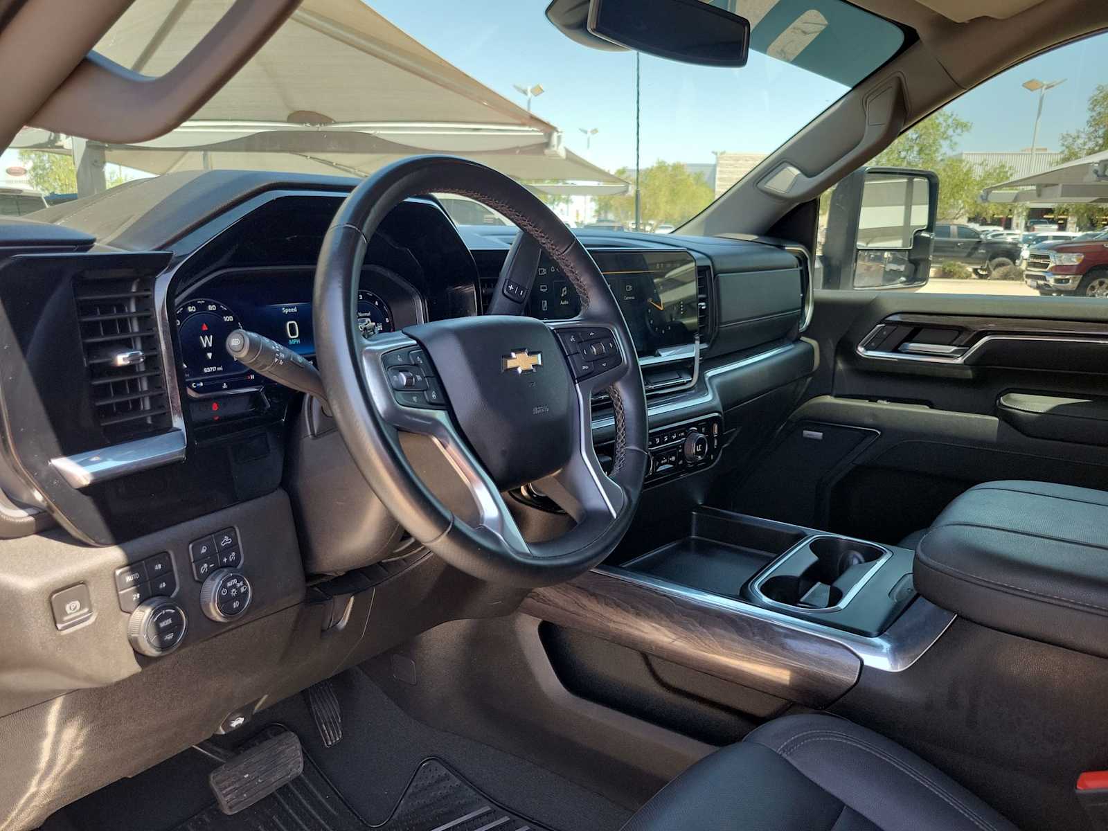 2024 Chevrolet Silverado 2500 LTZ 2