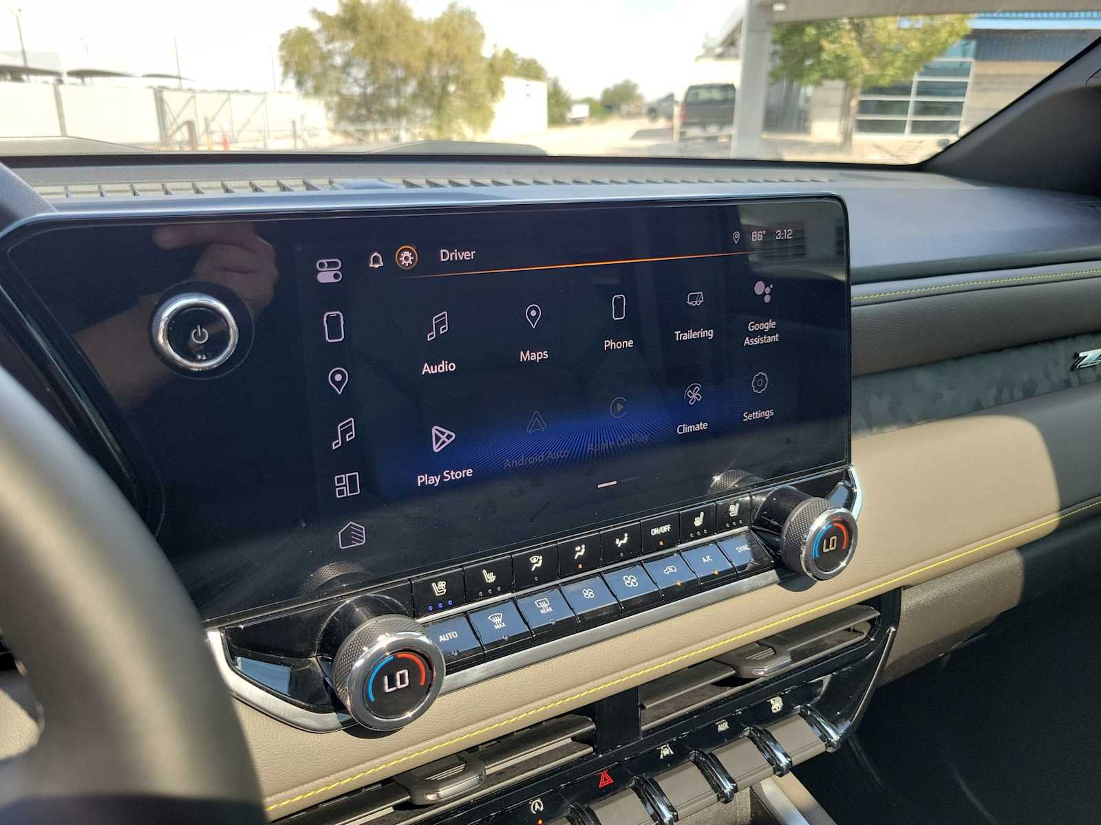 Thumbnail: 2023 Chevrolet Colorado - 20