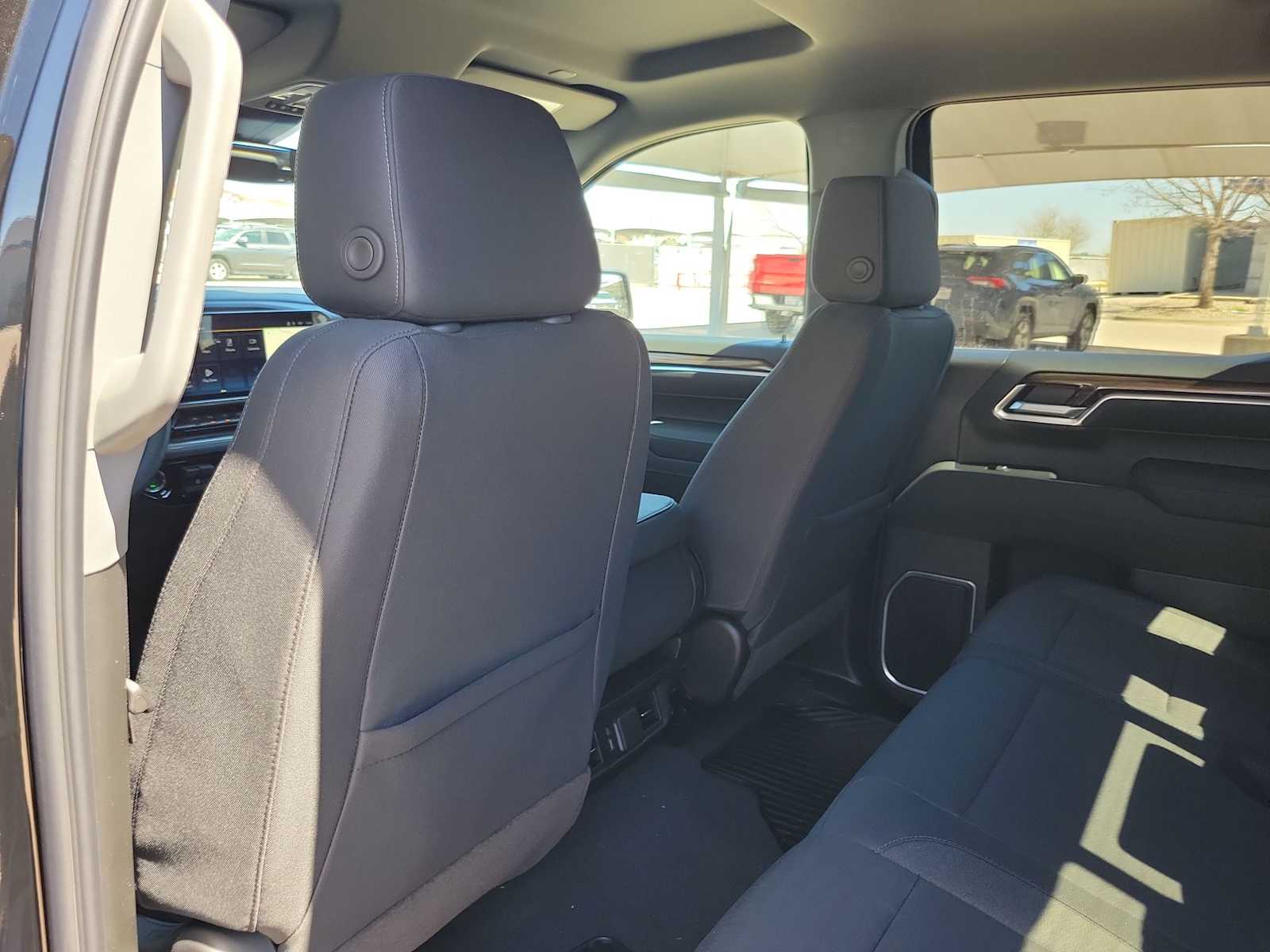 Thumbnail: 2026 Chevrolet Silverado 1500 - 8