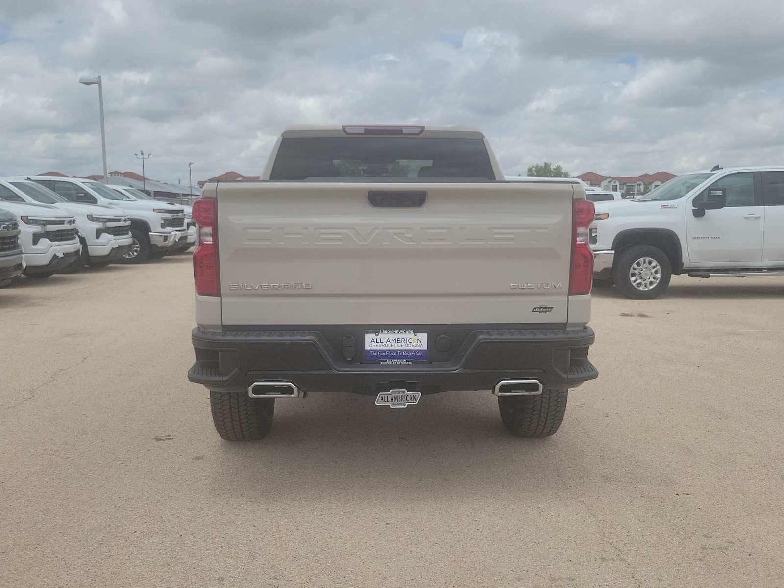 Thumbnail: 2026 Chevrolet Silverado 1500 - 7