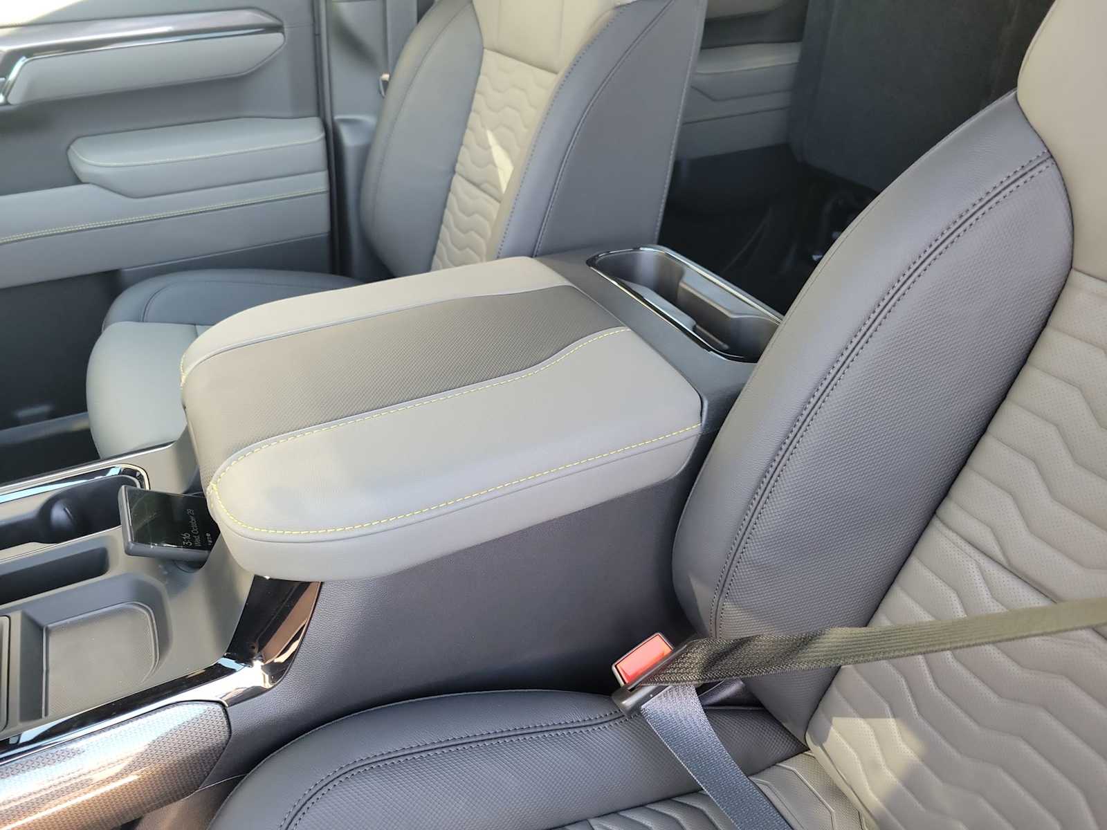 Thumbnail: 2026 Chevrolet Silverado 1500 - 16