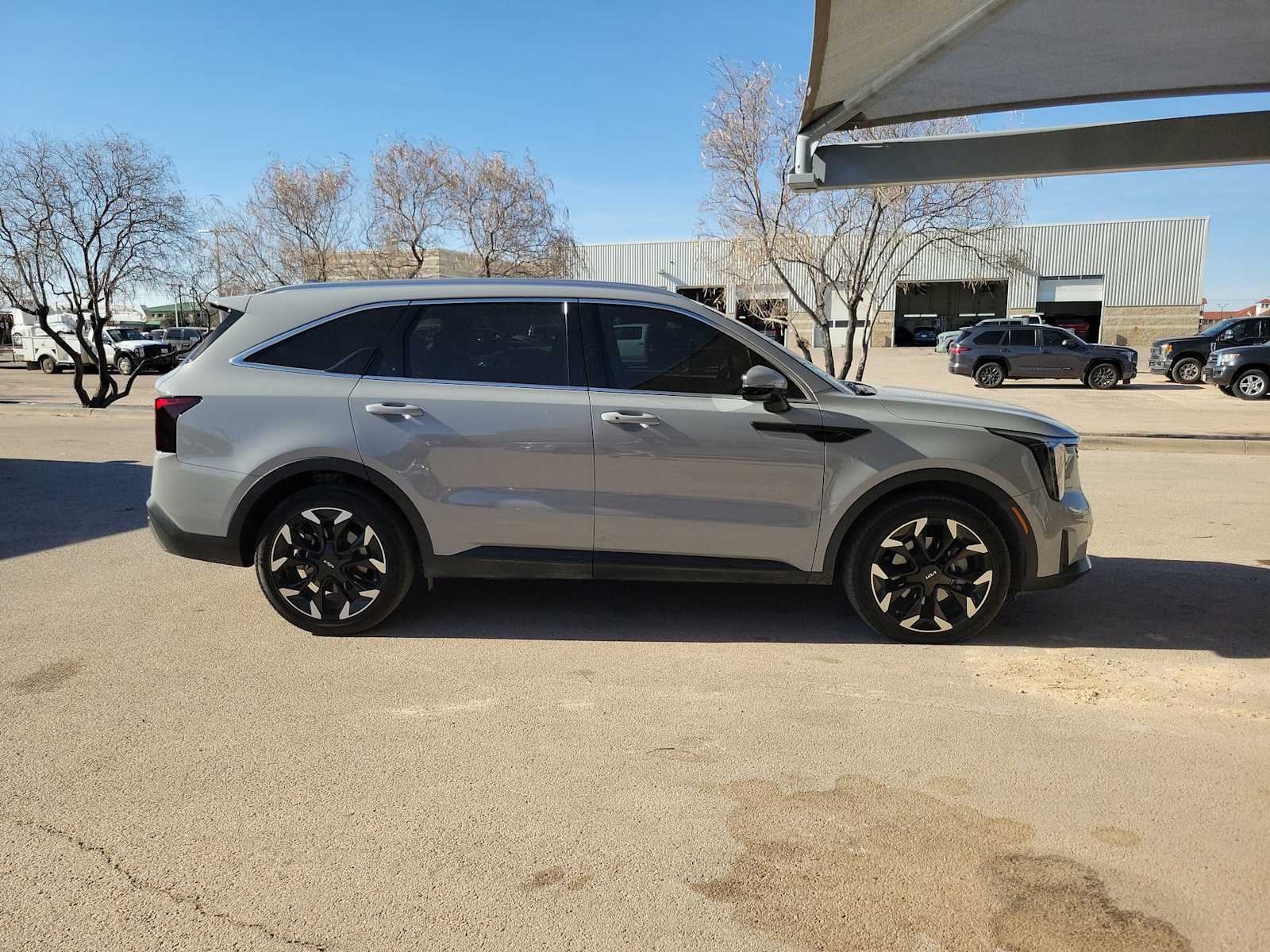 Thumbnail: 2025 Kia Sorento - 9