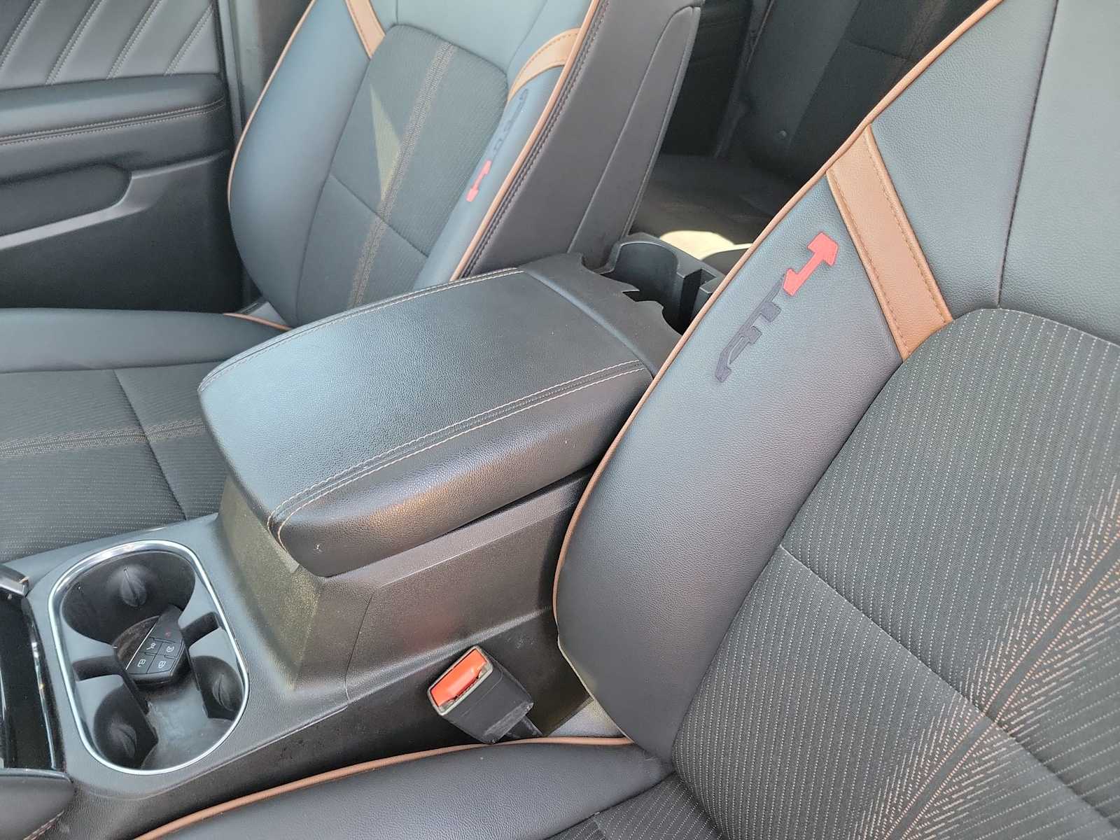 Thumbnail: 2023 GMC Canyon - 12