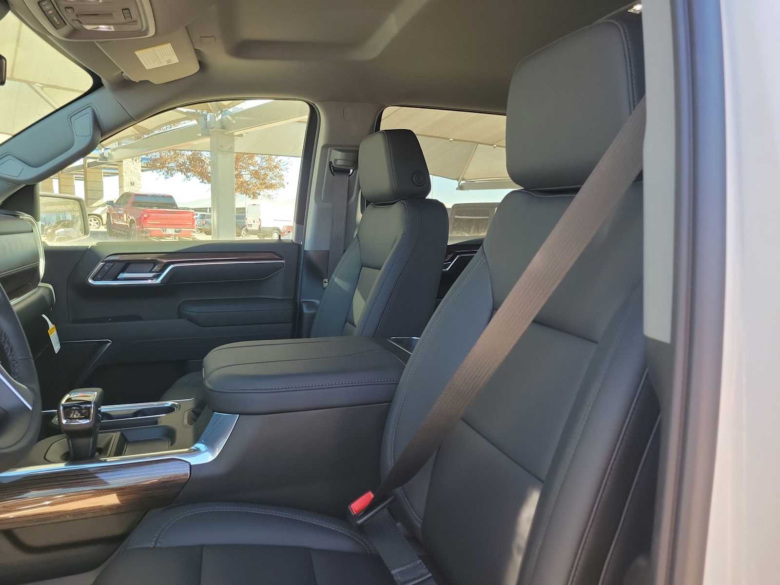 Thumbnail: 2026 Chevrolet Silverado 1500 - 11