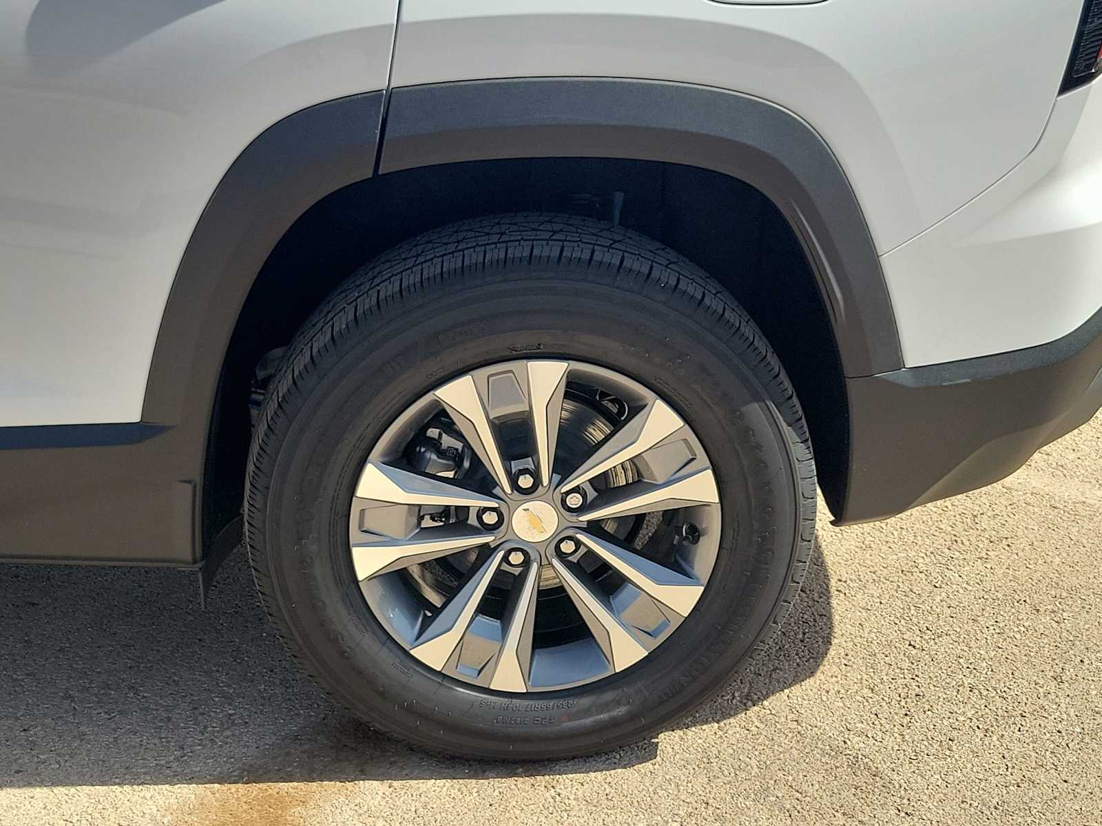 Thumbnail: 2026 Chevrolet Equinox - 12