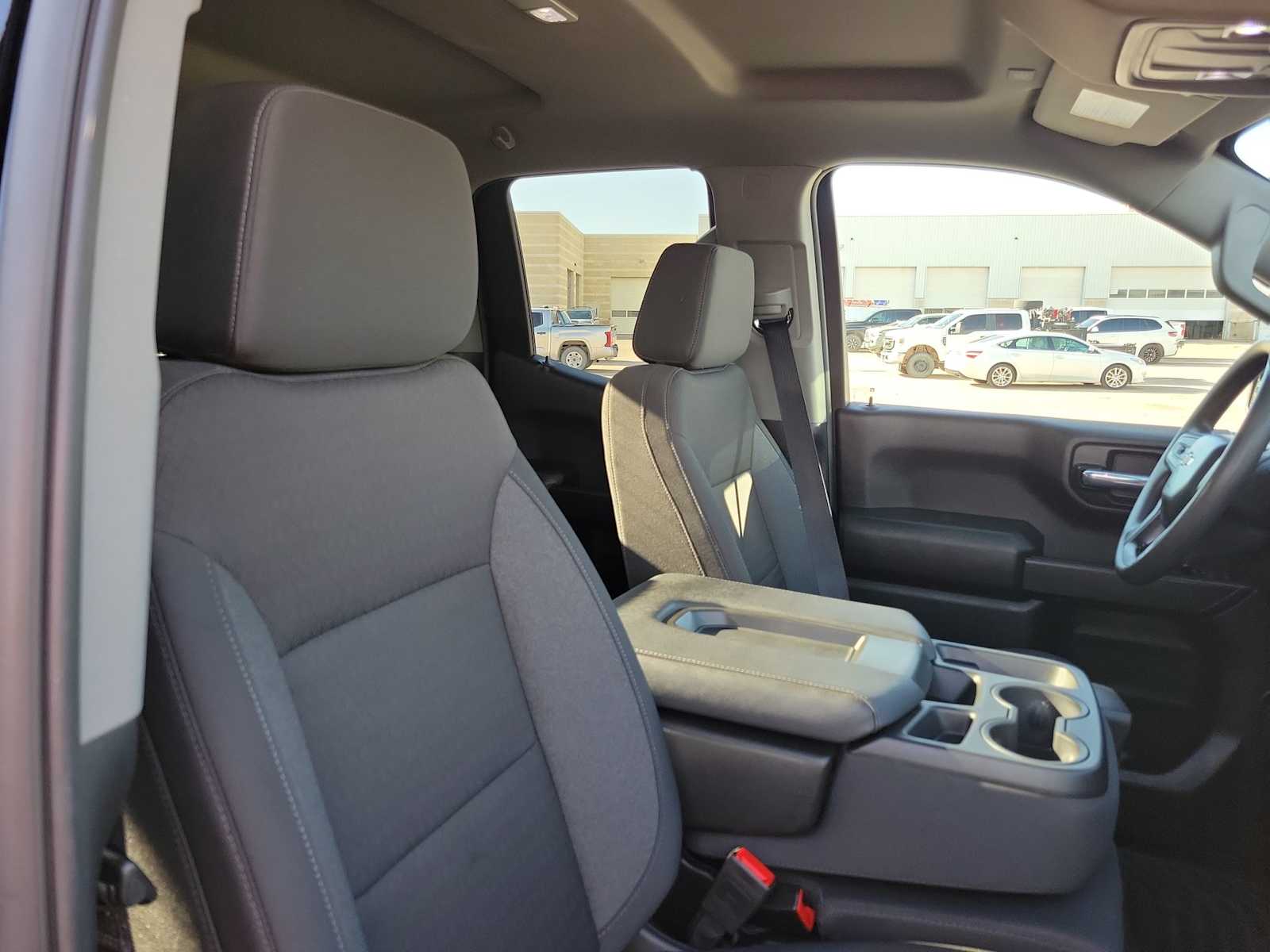 Thumbnail: 2025 Chevrolet Silverado 1500 - 18