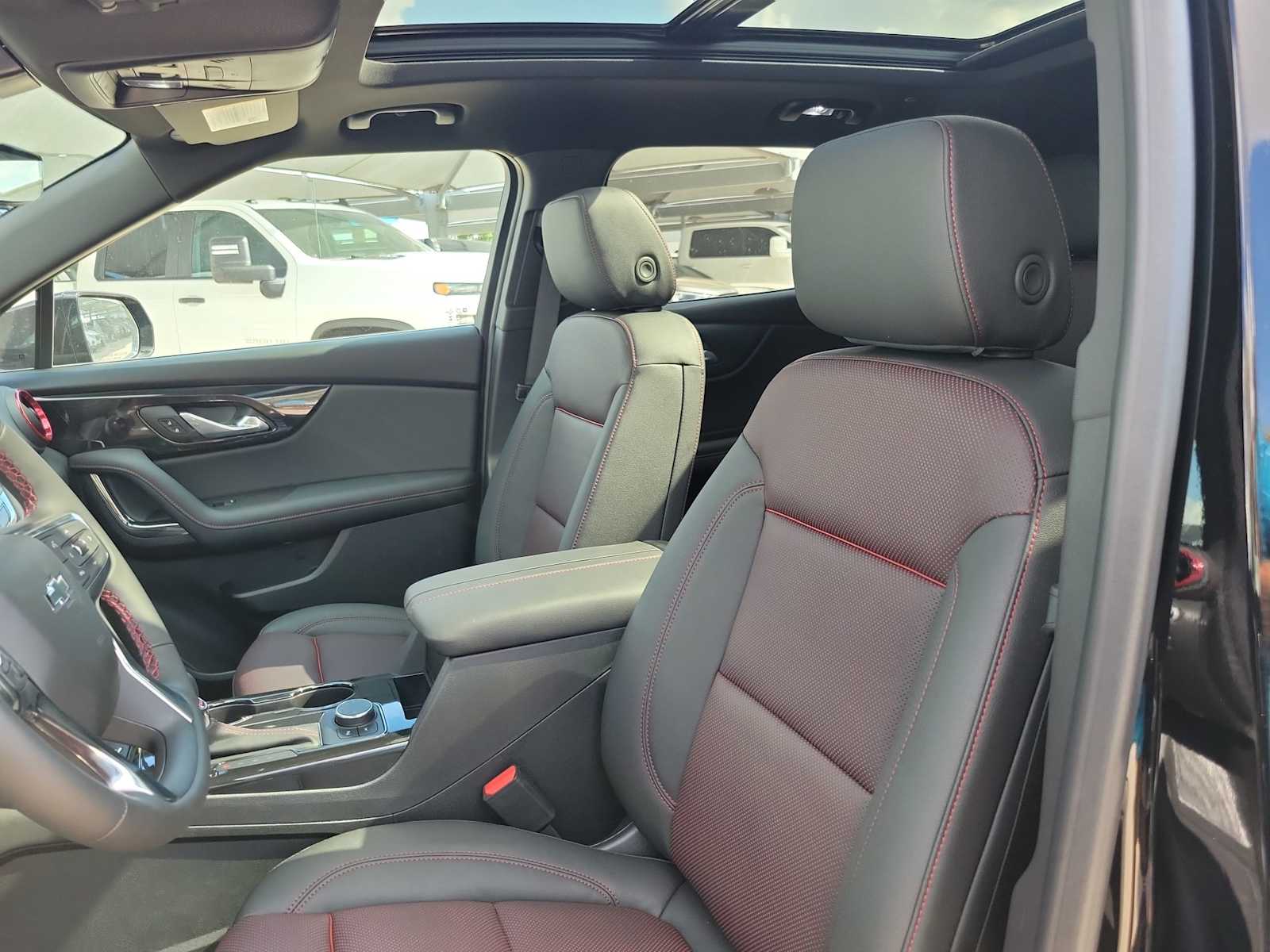 Thumbnail: 2025 Chevrolet Blazer - 11