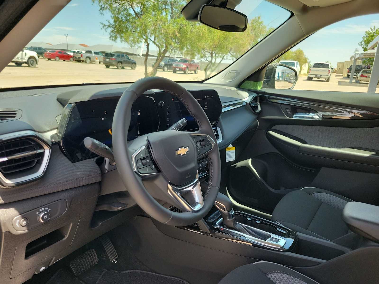 Thumbnail: 2026 Chevrolet TrailBlazer - 10