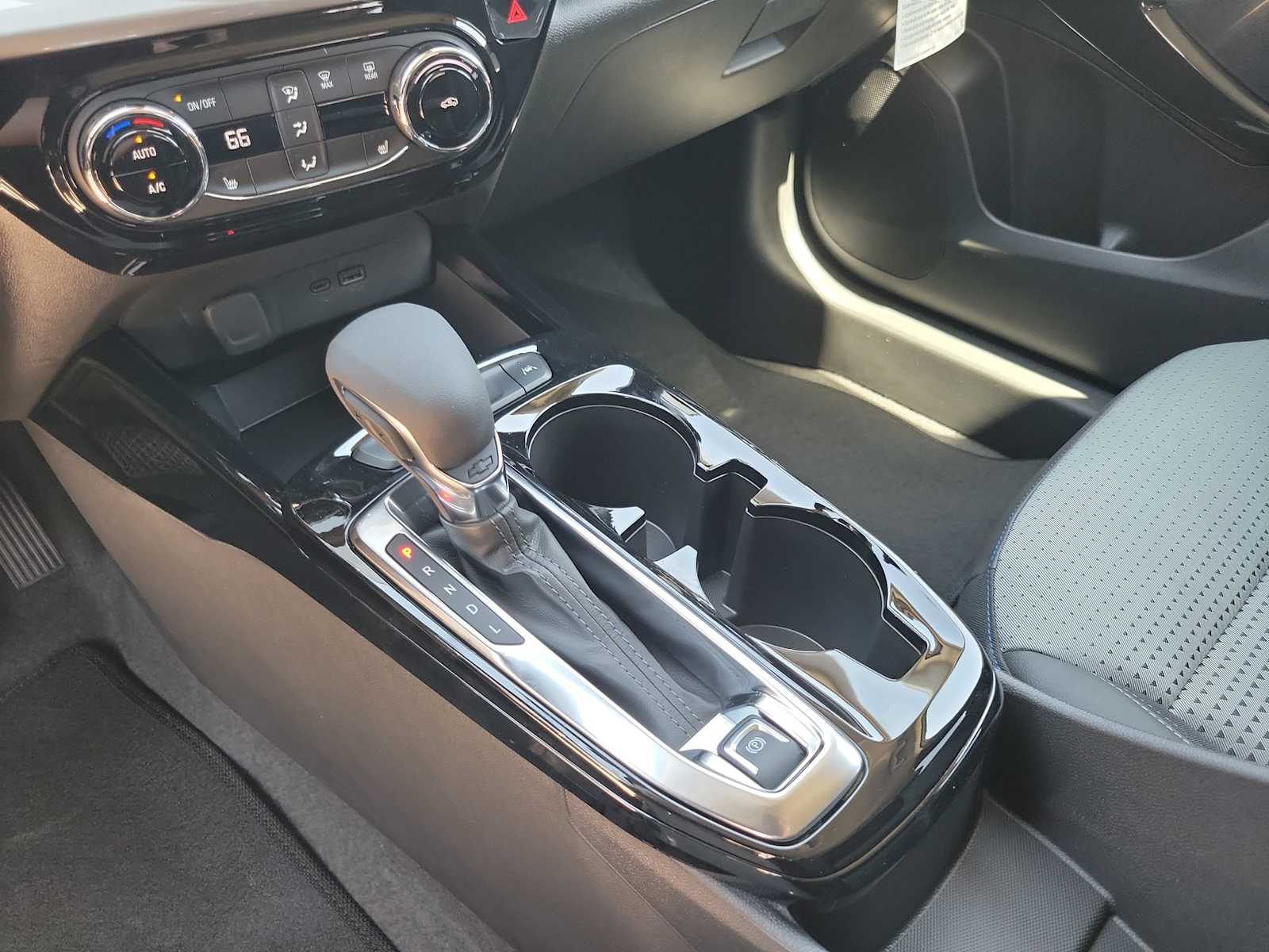 Thumbnail: 2026 Chevrolet Trax - 21