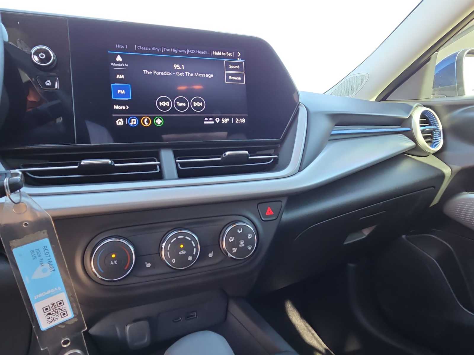 Thumbnail: 2024 Chevrolet Trax - 17