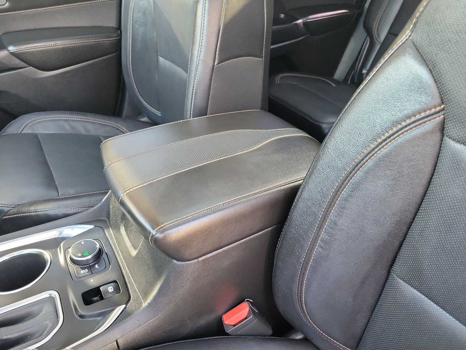 Thumbnail: 2019 Chevrolet Traverse - 12