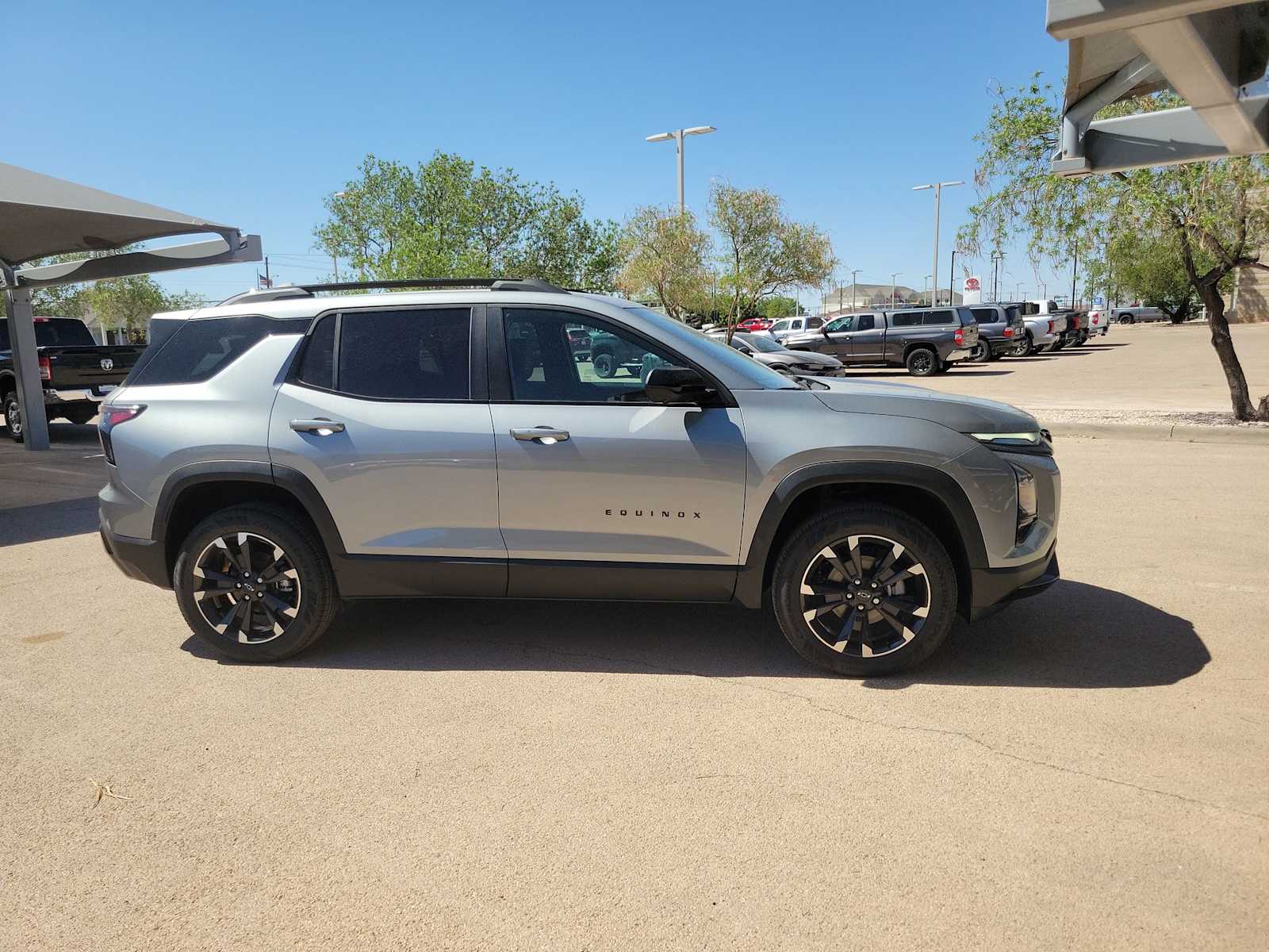 Thumbnail: 2026 Chevrolet Equinox - 9