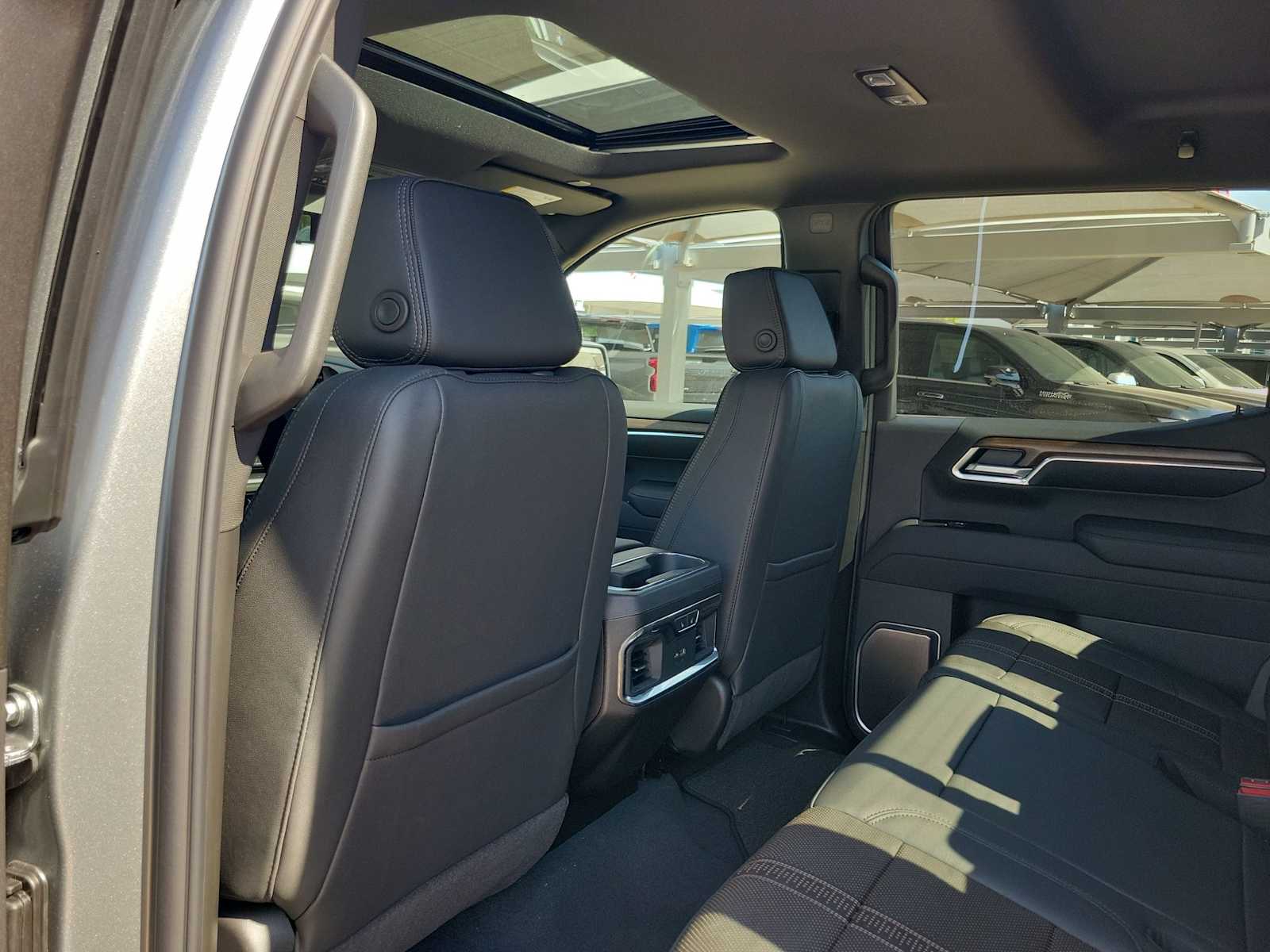 Thumbnail: 2026 Chevrolet Silverado 1500 - 12