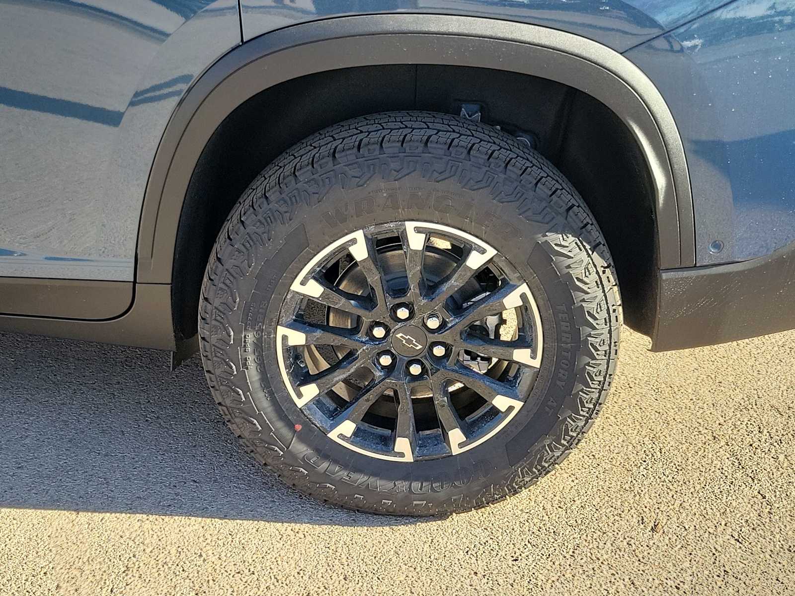 Thumbnail: 2026 Chevrolet Traverse - 4