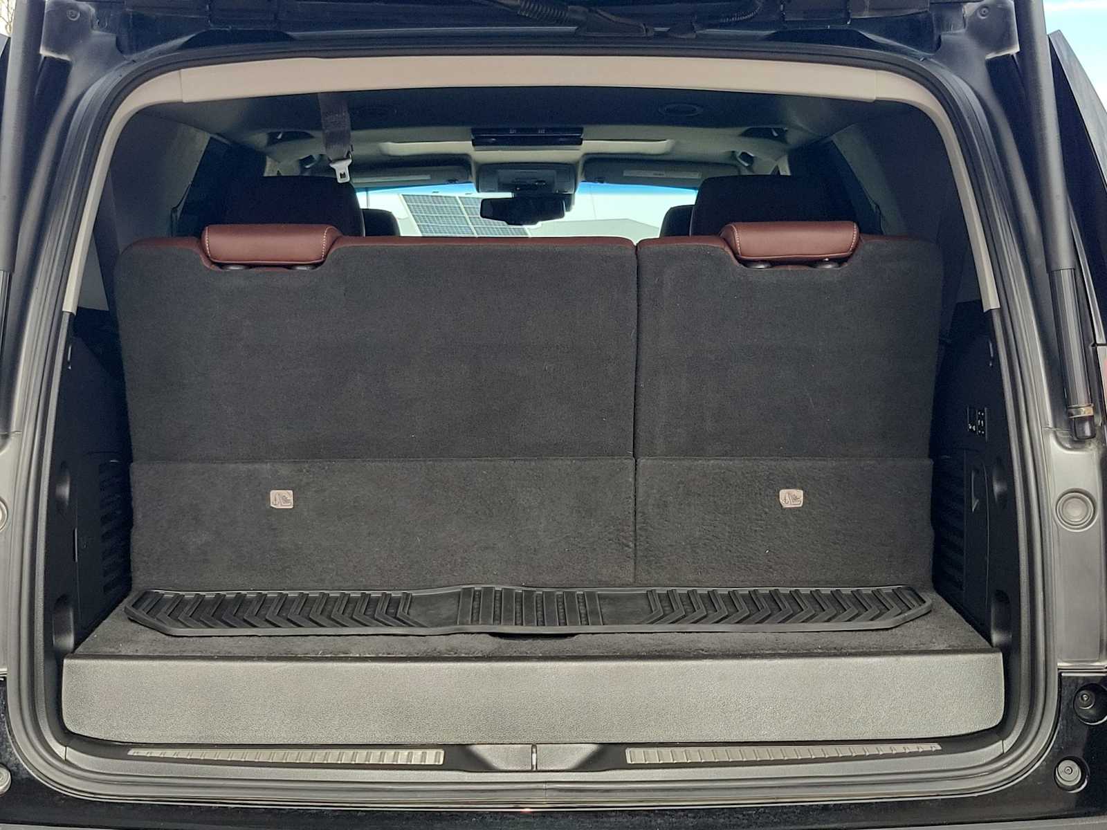 Thumbnail: 2019 Chevrolet Tahoe - 15