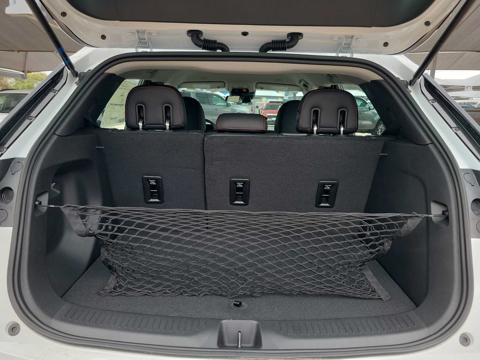 Thumbnail: 2027 Chevrolet Bolt EV - 23