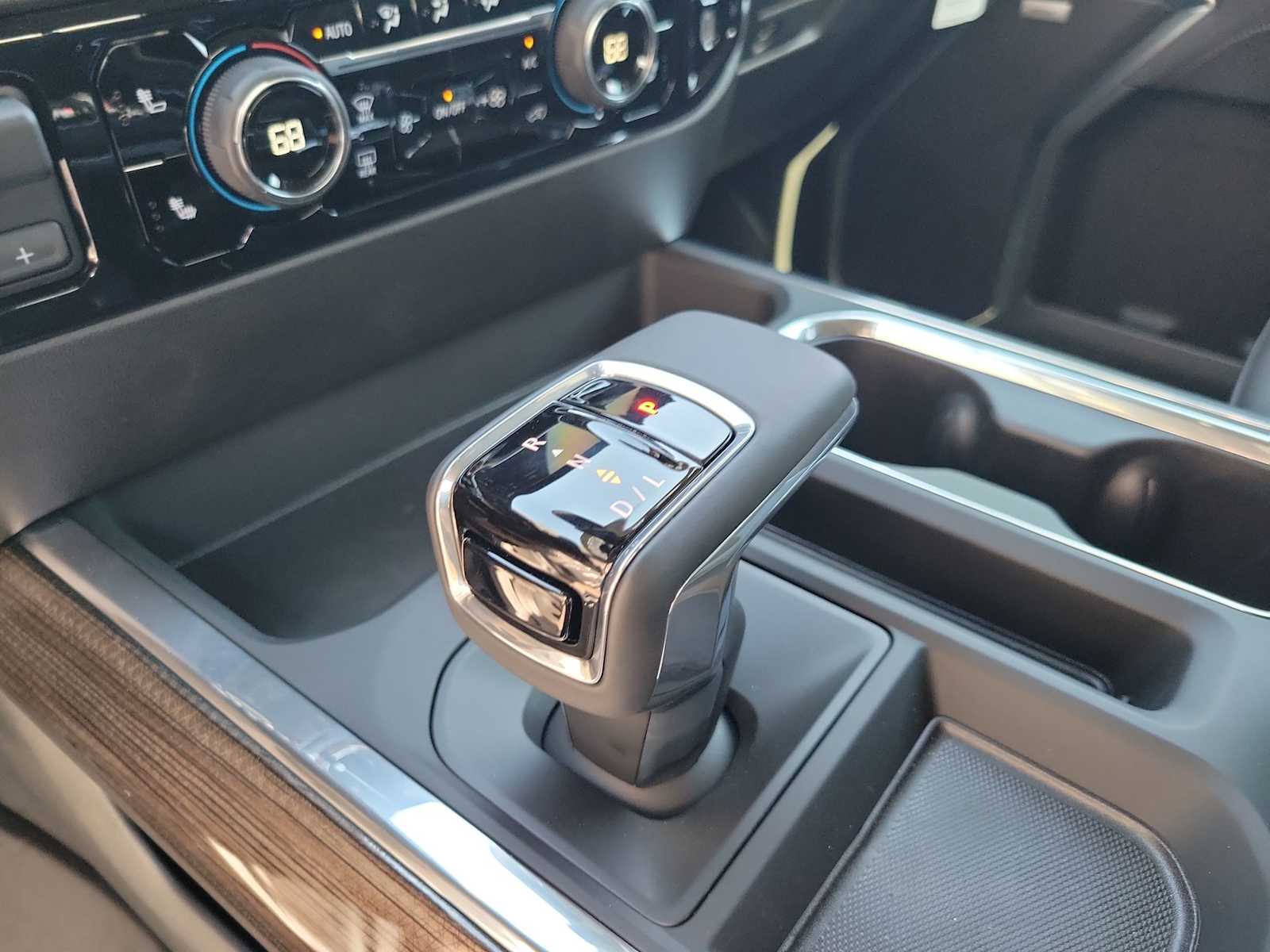 Thumbnail: 2025 Chevrolet Silverado 1500 - 17