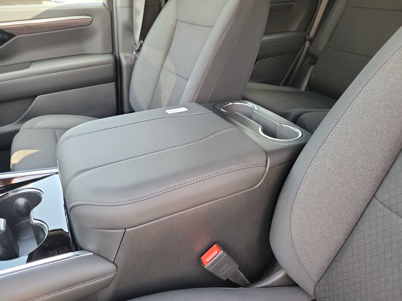 Thumbnail: 2026 Chevrolet Tahoe - 16