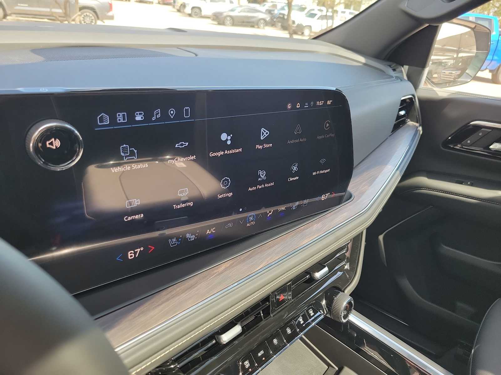 Thumbnail: 2026 Chevrolet Suburban - 20