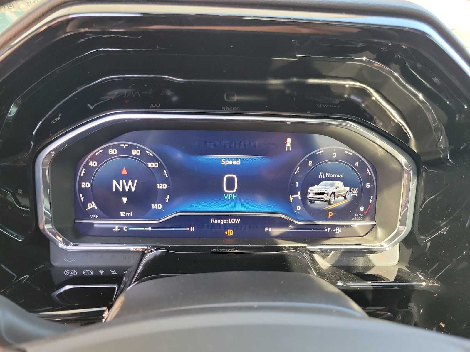 Thumbnail: 2025 Chevrolet Silverado 1500 - 18