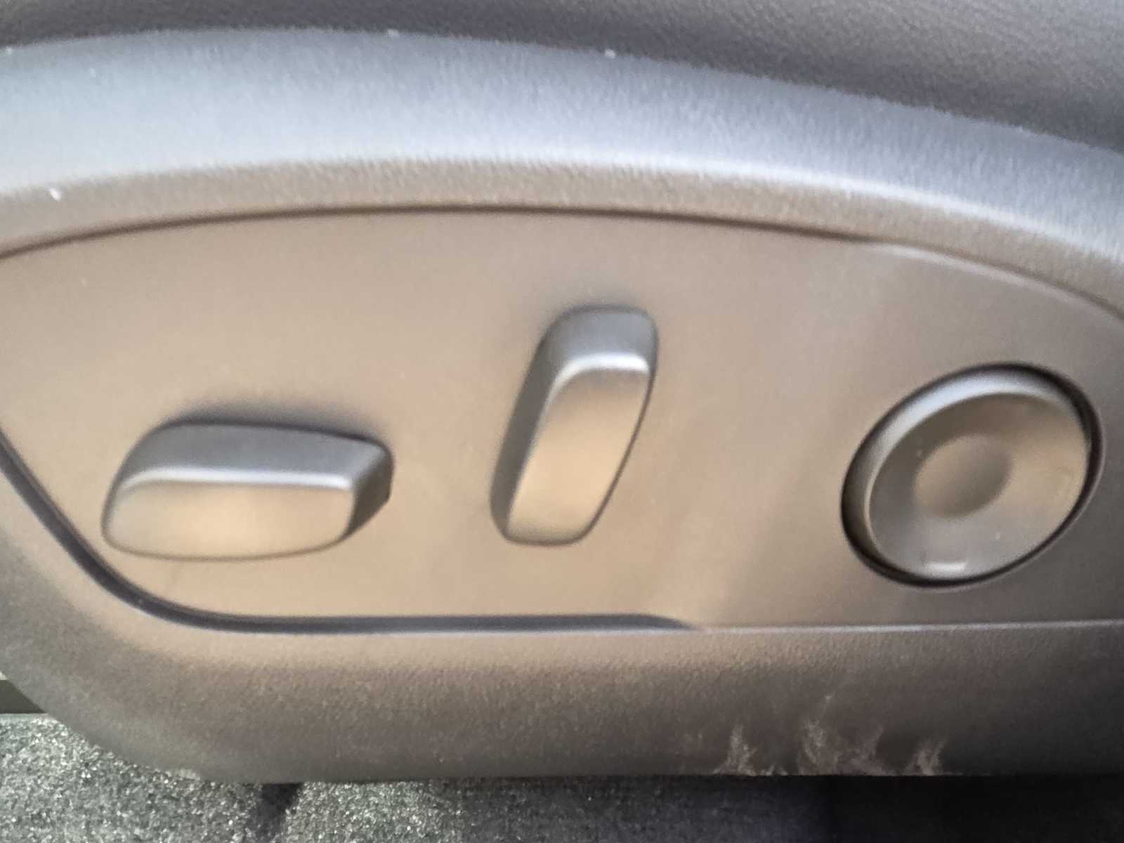 Thumbnail: 2026 Chevrolet Traverse - 14