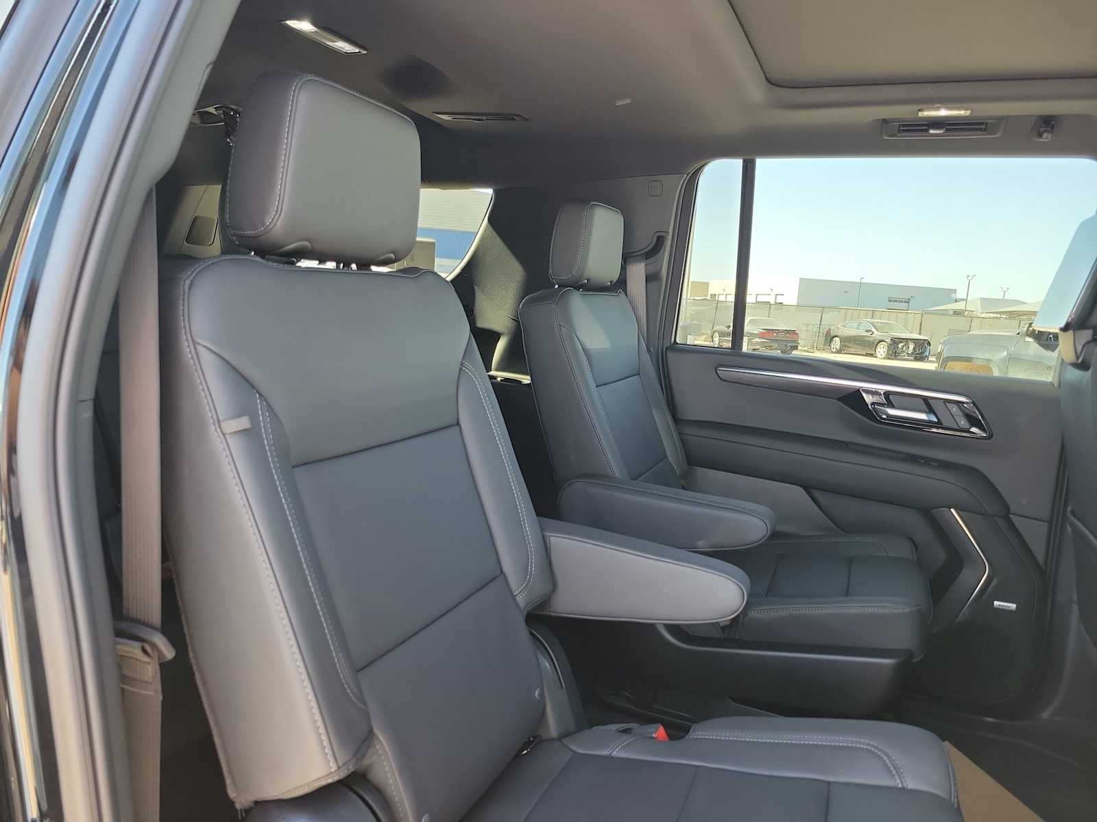 Thumbnail: 2026 Chevrolet Suburban - 13