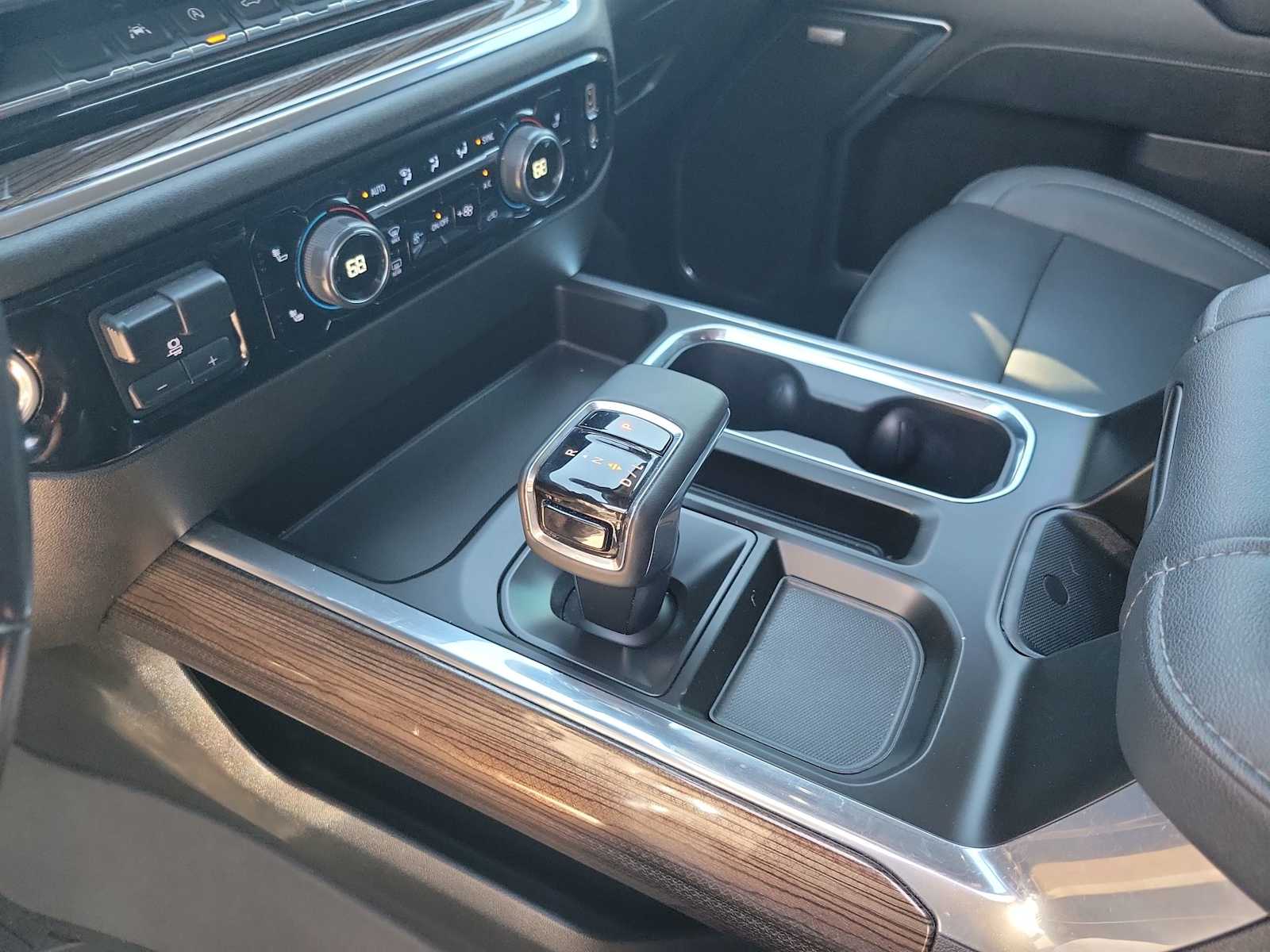 Thumbnail: 2023 Chevrolet Silverado 1500 - 17