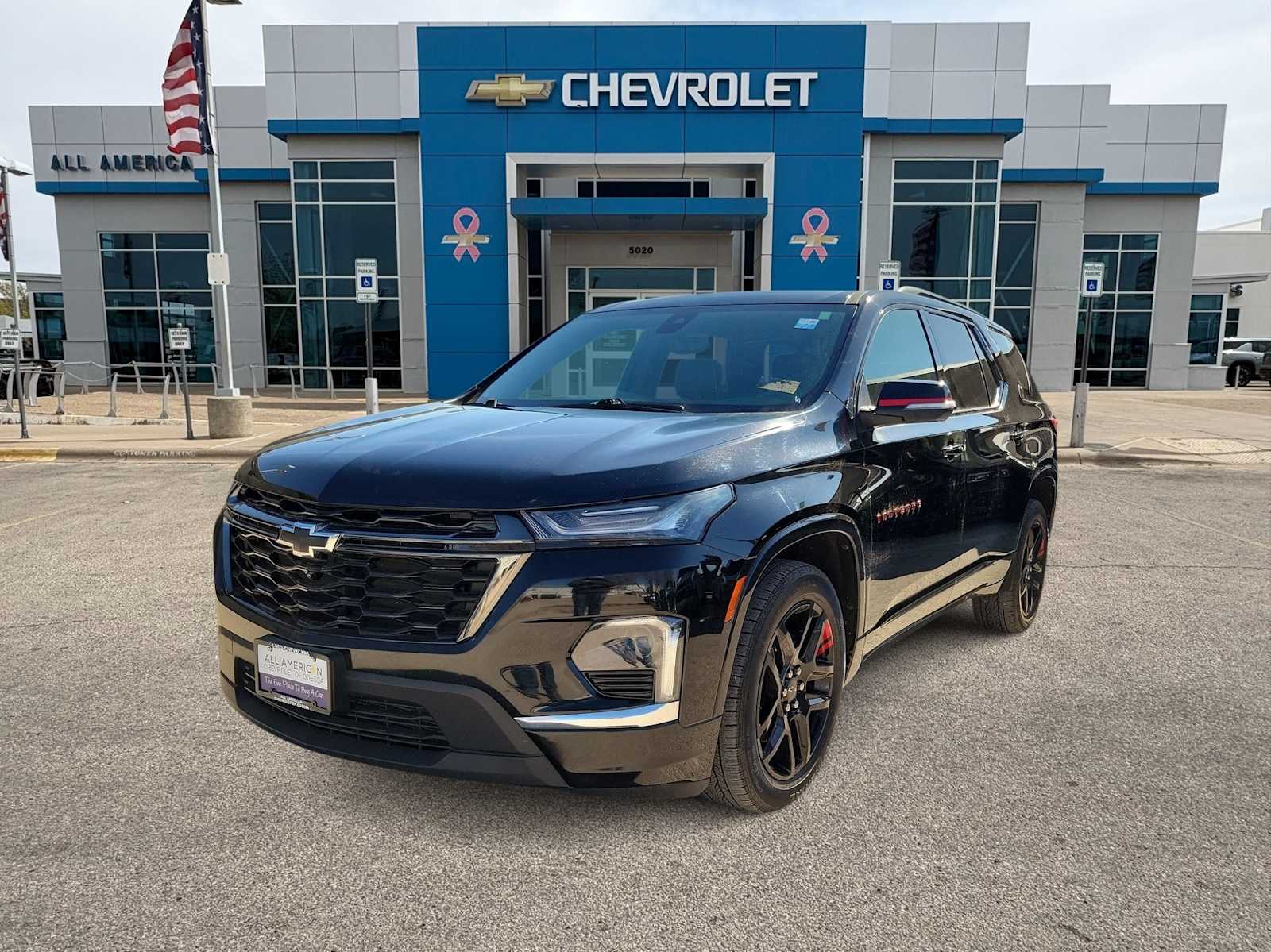 Thumbnail: 2023 Chevrolet Traverse - 1