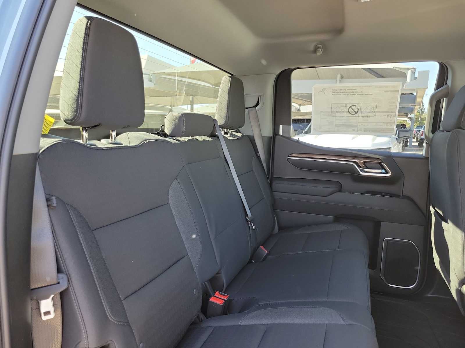 Thumbnail: 2026 Chevrolet Silverado 1500 - 13