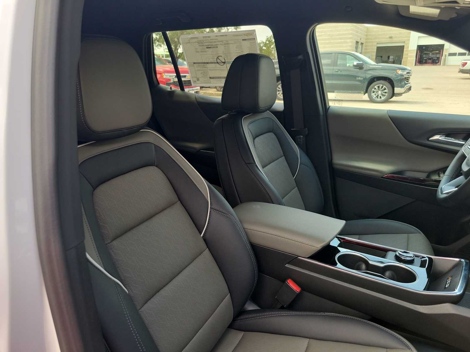 Thumbnail: 2026 Chevrolet Equinox - 14