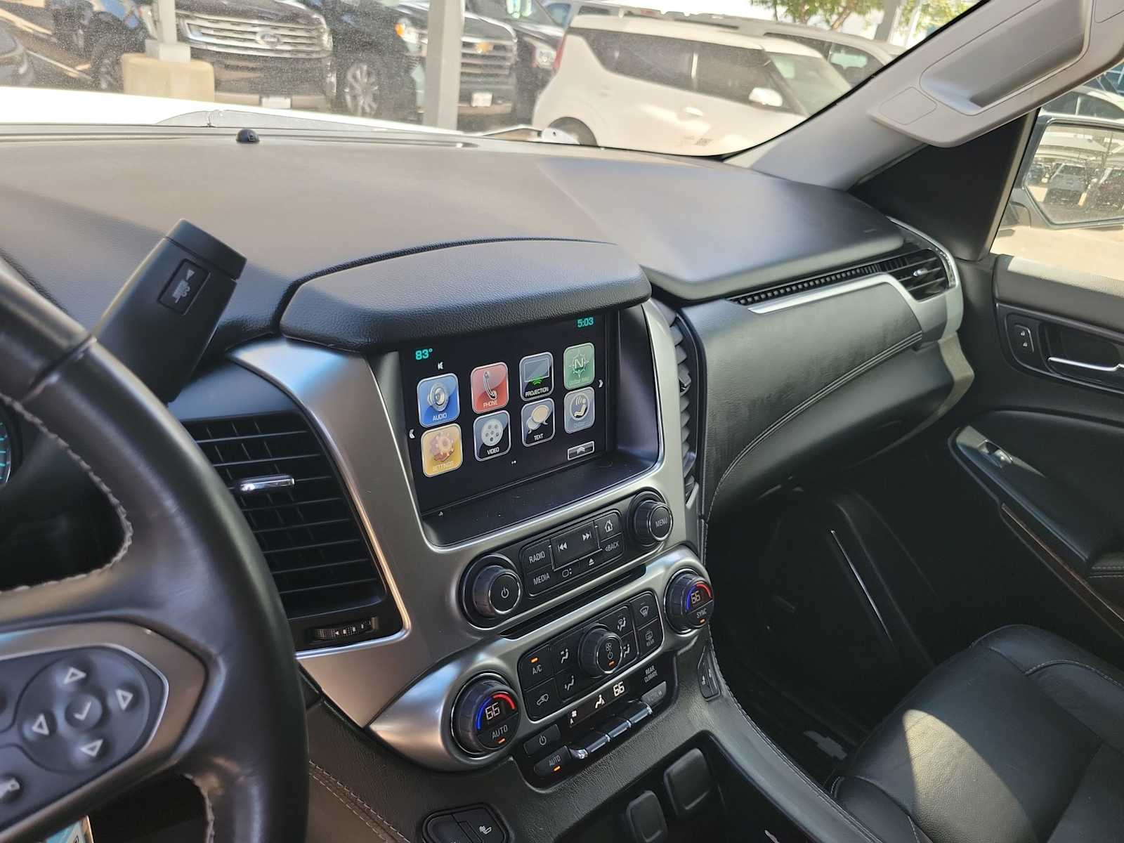 Thumbnail: 2020 Chevrolet Tahoe - 24