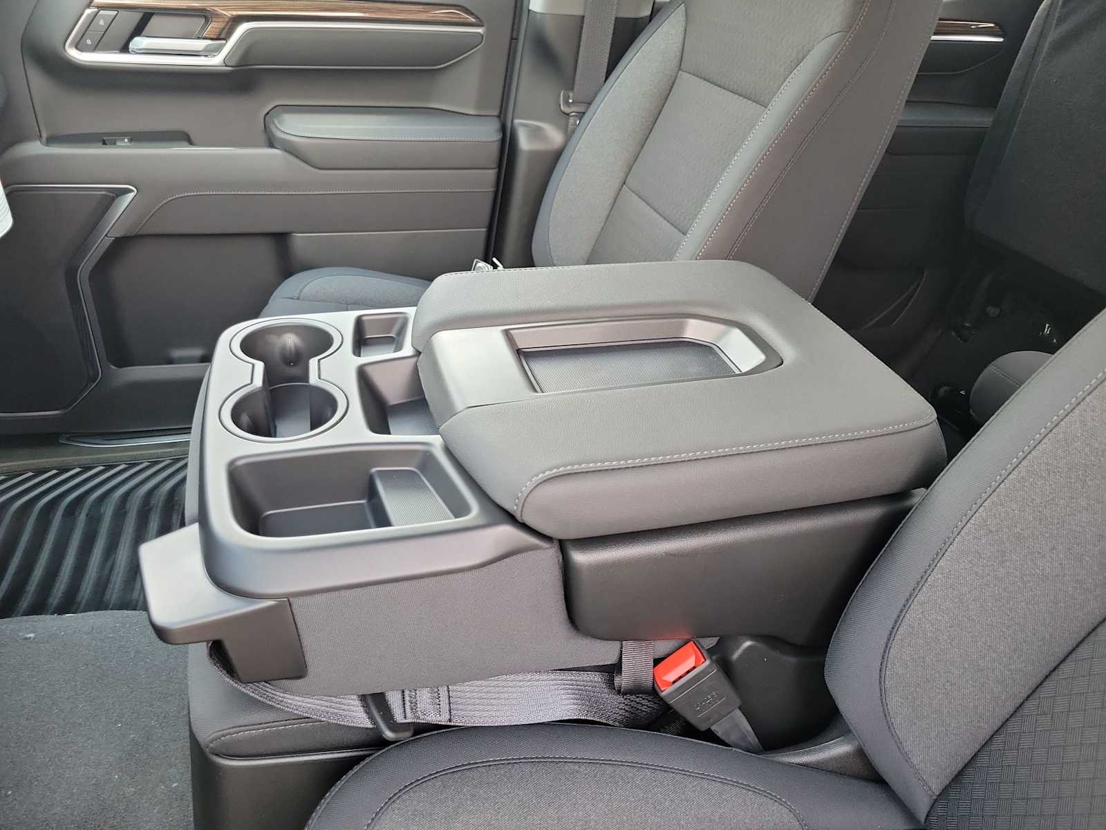 Thumbnail: 2026 Chevrolet Silverado 1500 - 16