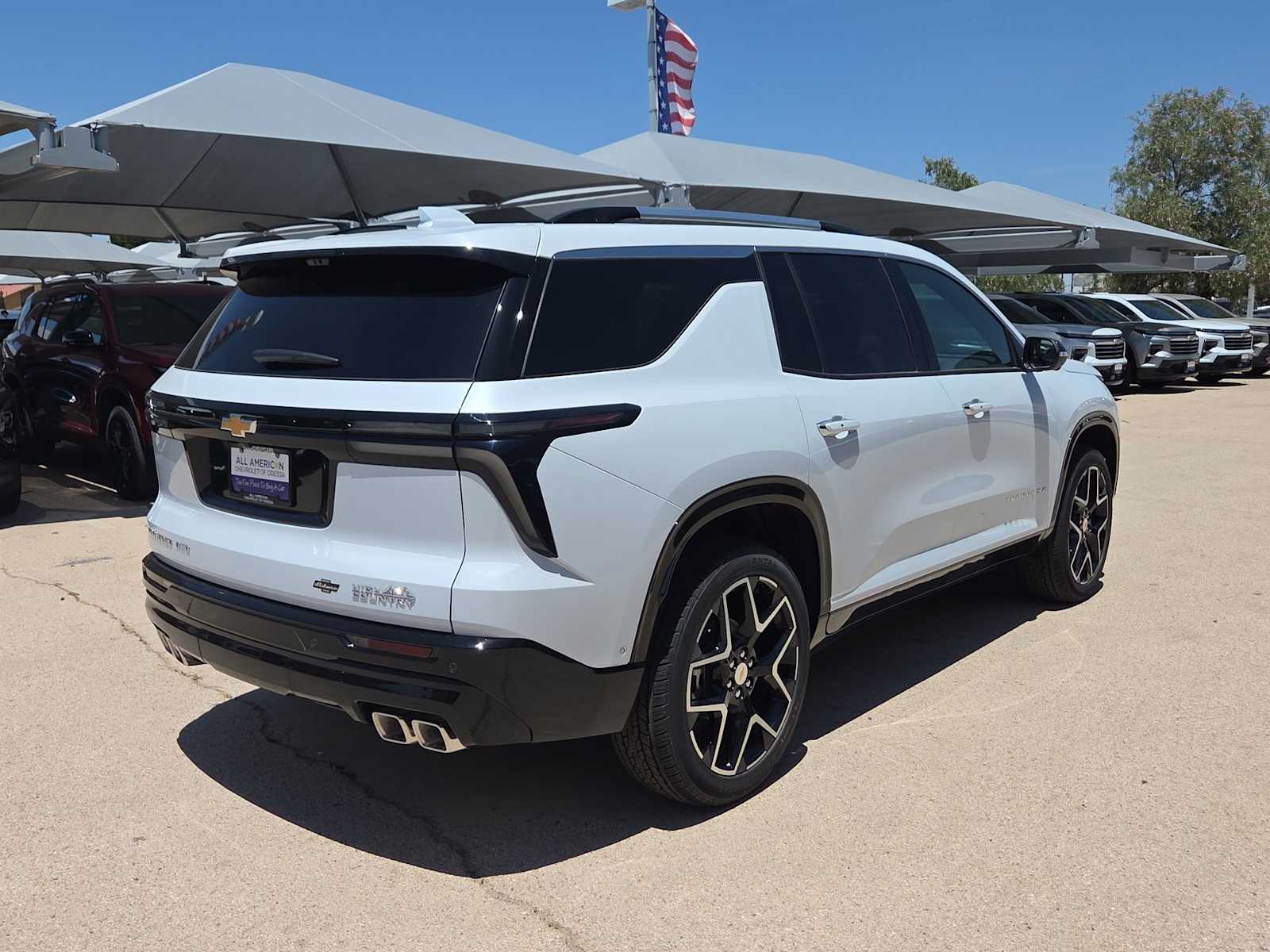 Thumbnail: 2026 Chevrolet Traverse - 8