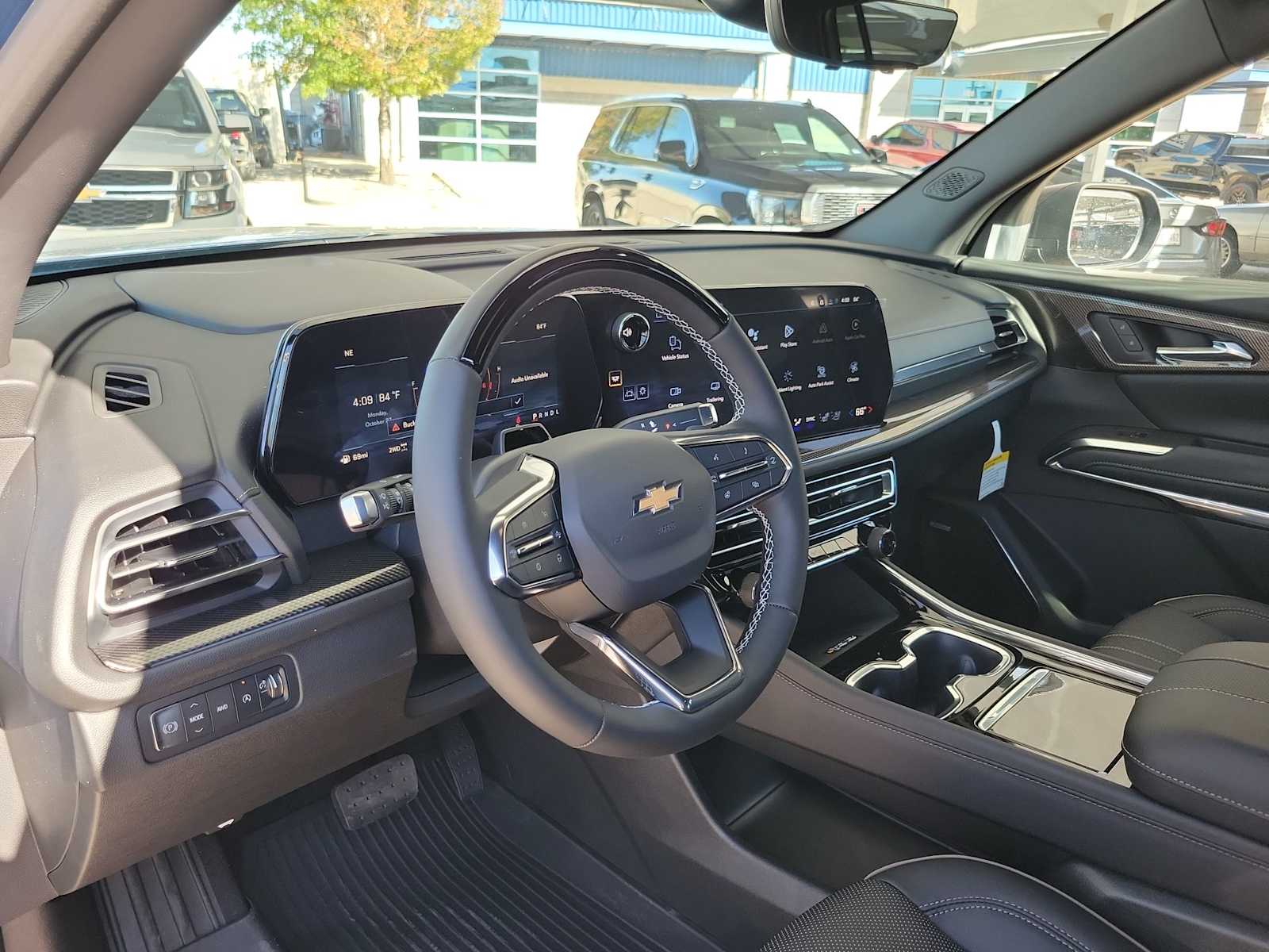 Thumbnail: 2026 Chevrolet Traverse - 2