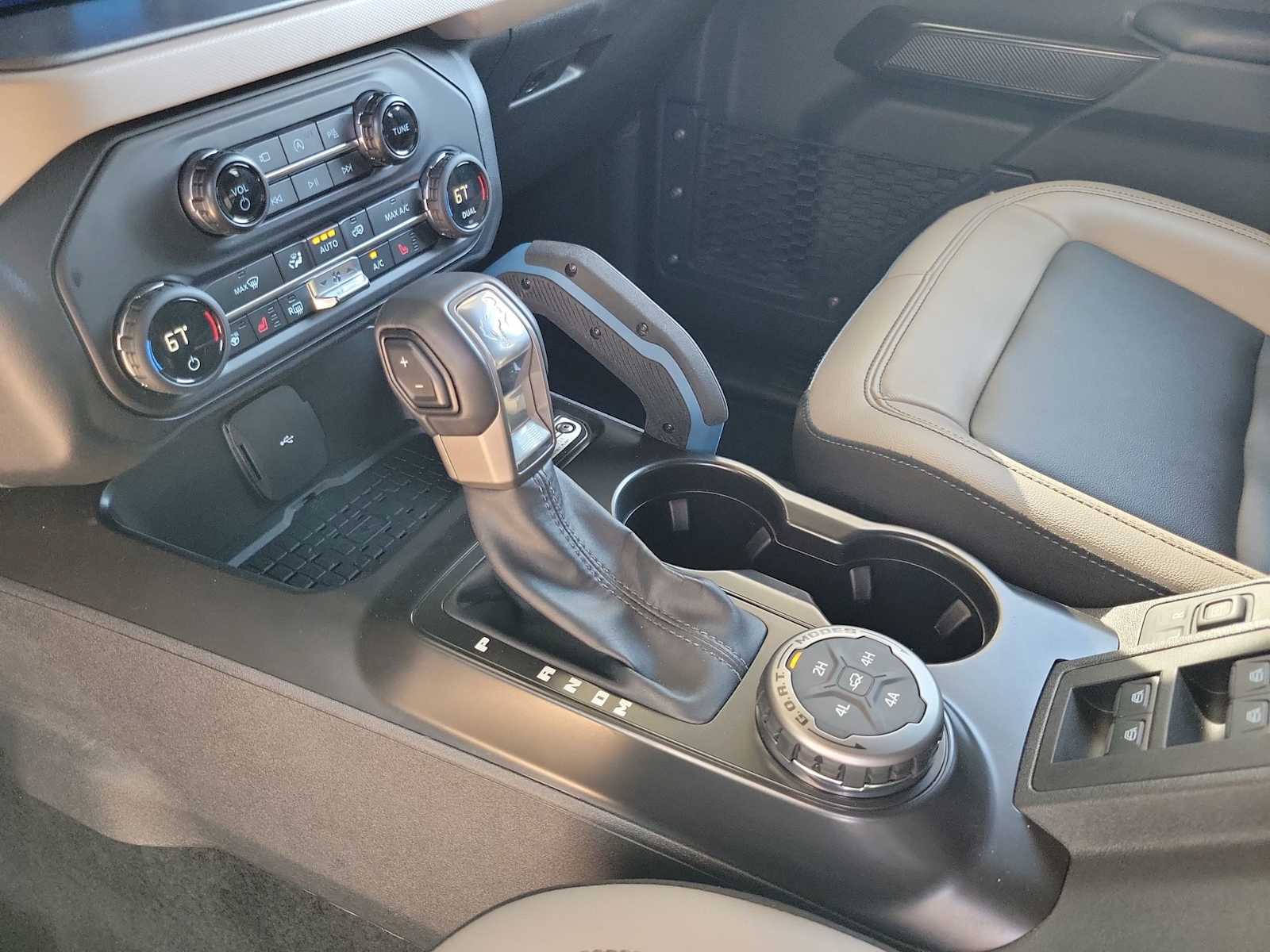 Thumbnail: 2024 Ford Bronco - 21