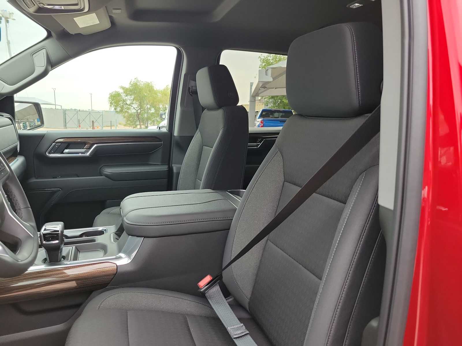 Thumbnail: 2026 Chevrolet Silverado 1500 - 11