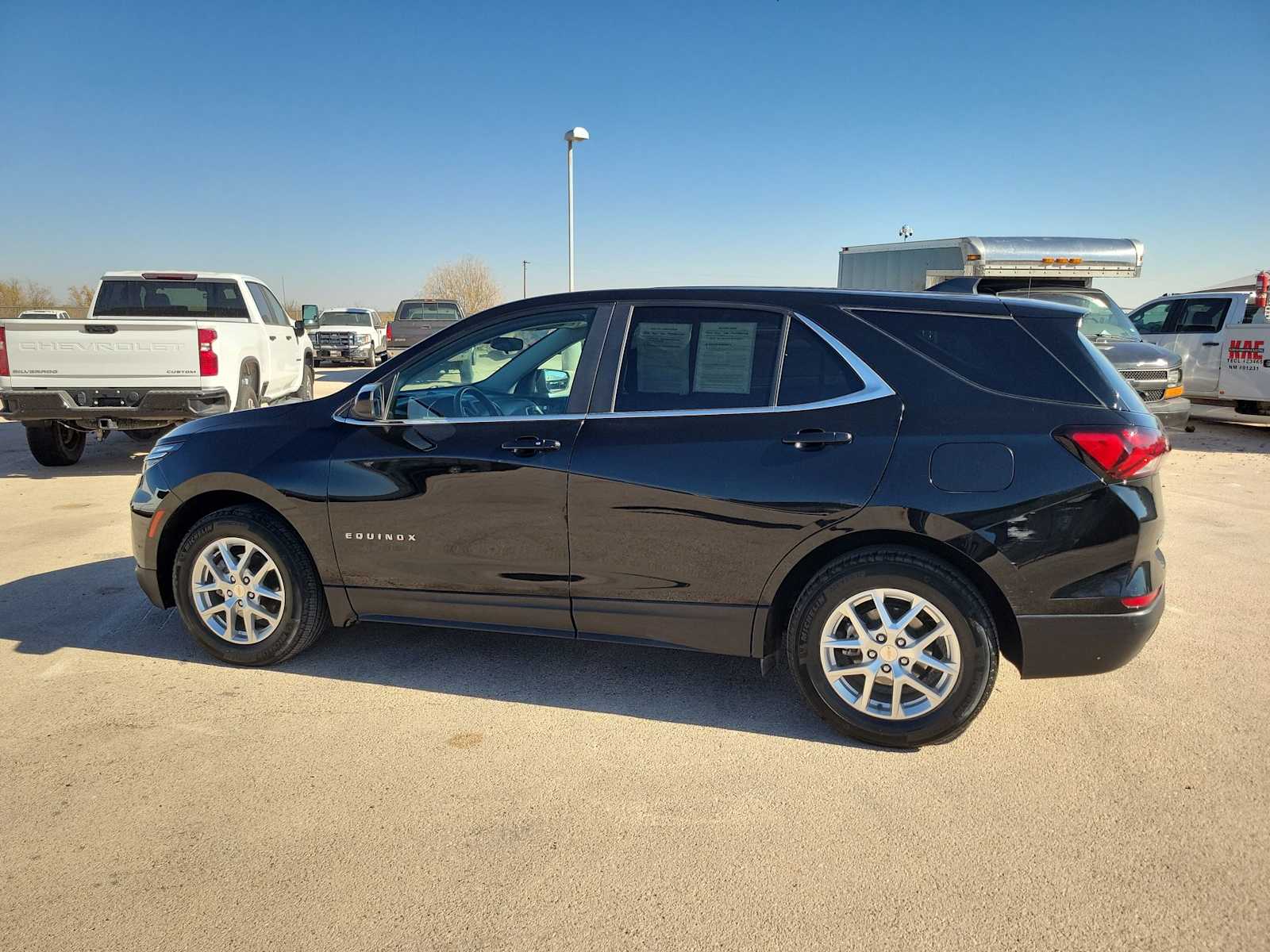 Thumbnail: 2022 Chevrolet Equinox - 3